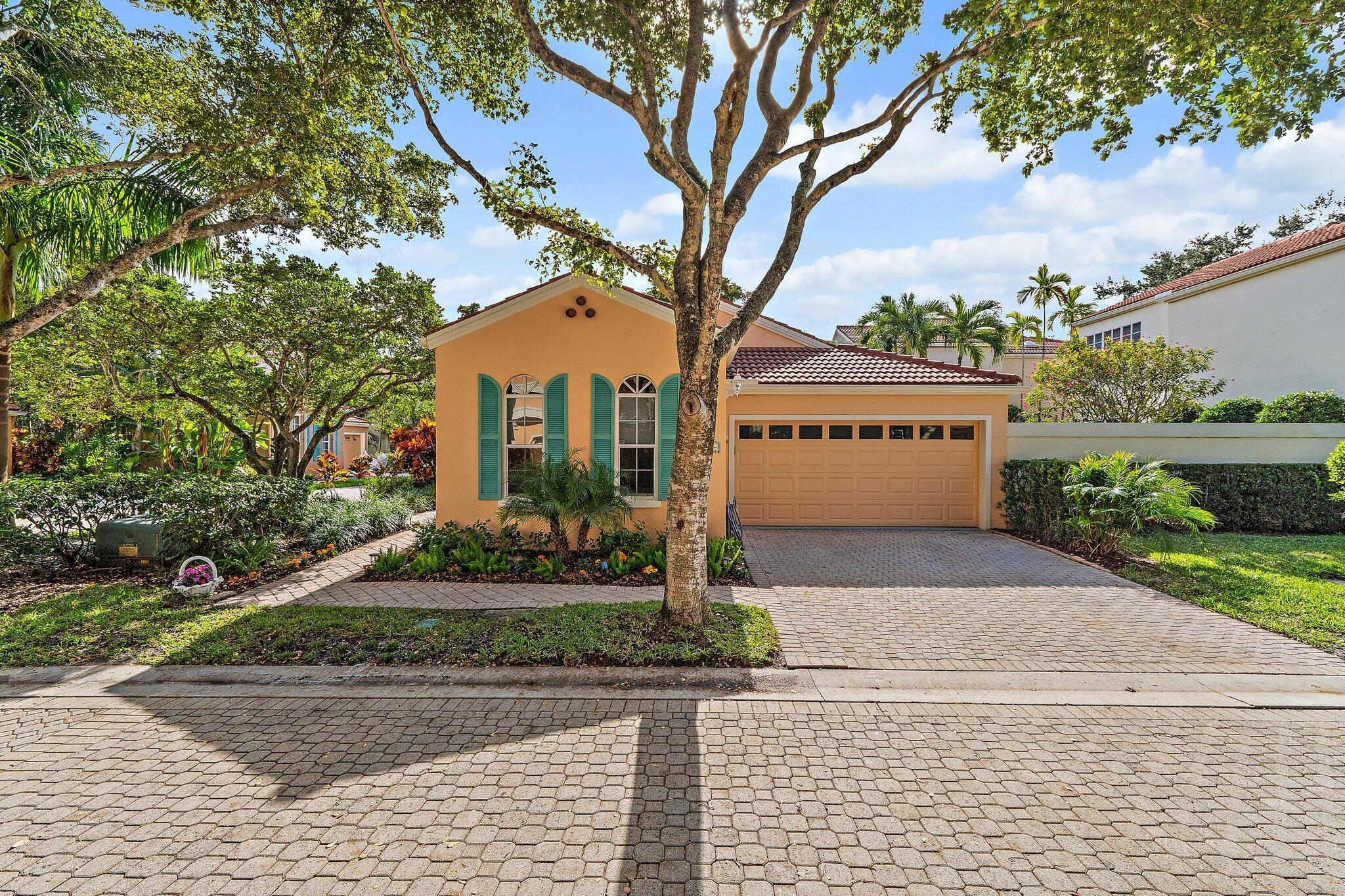 45 Via Verona, Palm Beach Gardens, FL 33418, Palm Beach Gardens - Photo 2
