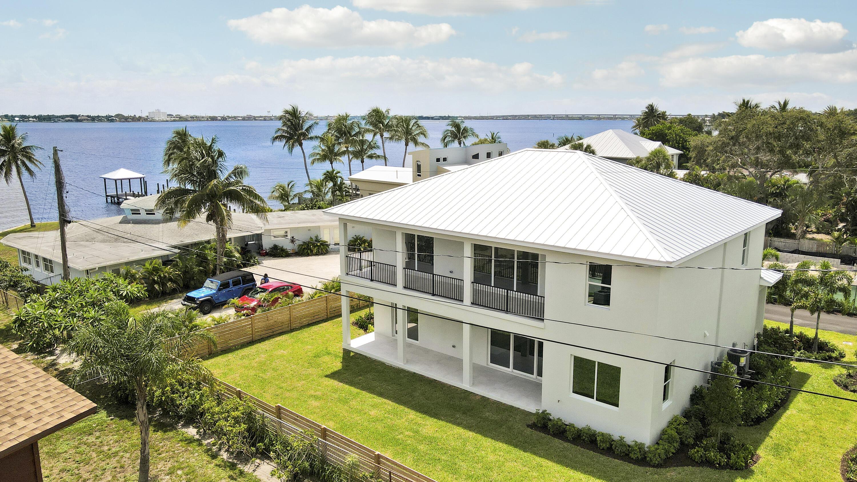 1013 NE Orange Avenue, Jensen Beach, FL 34957, Jensen Beach - Photo 3