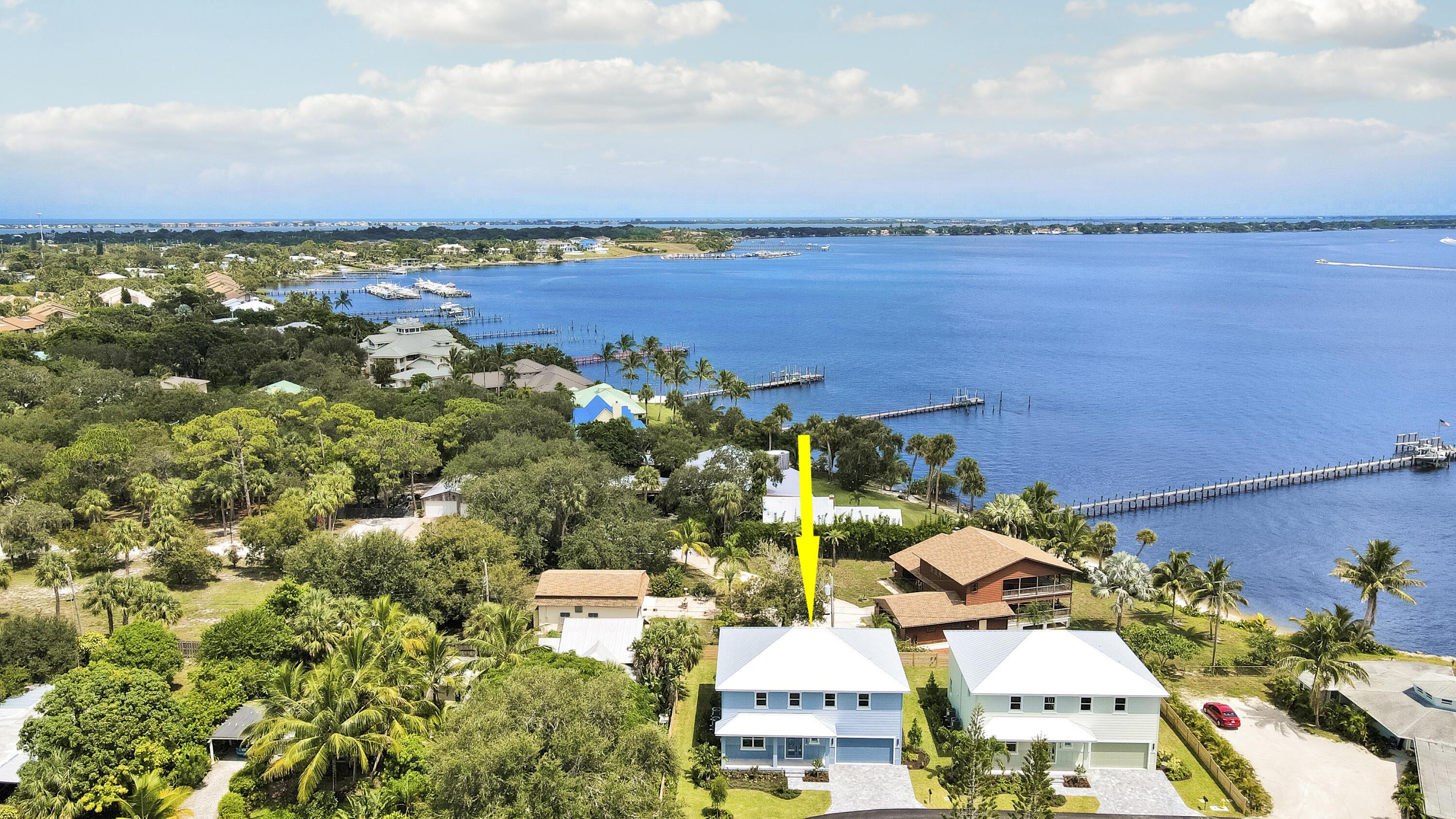 1023 NE Orange Avenue, Jensen Beach, FL 34957, Jensen Beach - Photo 4
