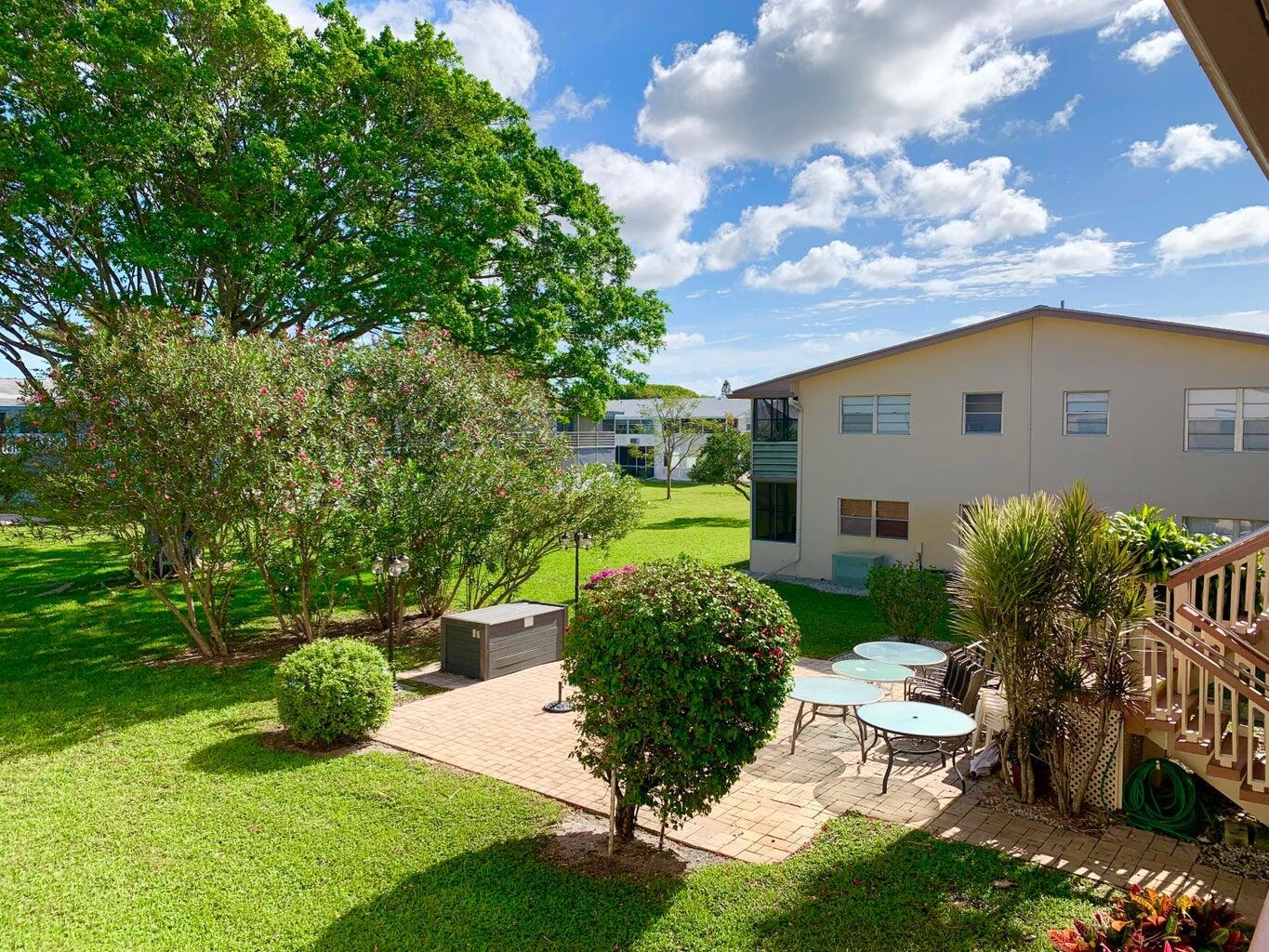 116 Canterbury E, West Palm Beach, FL 33417, West Palm Beach - Photo 2