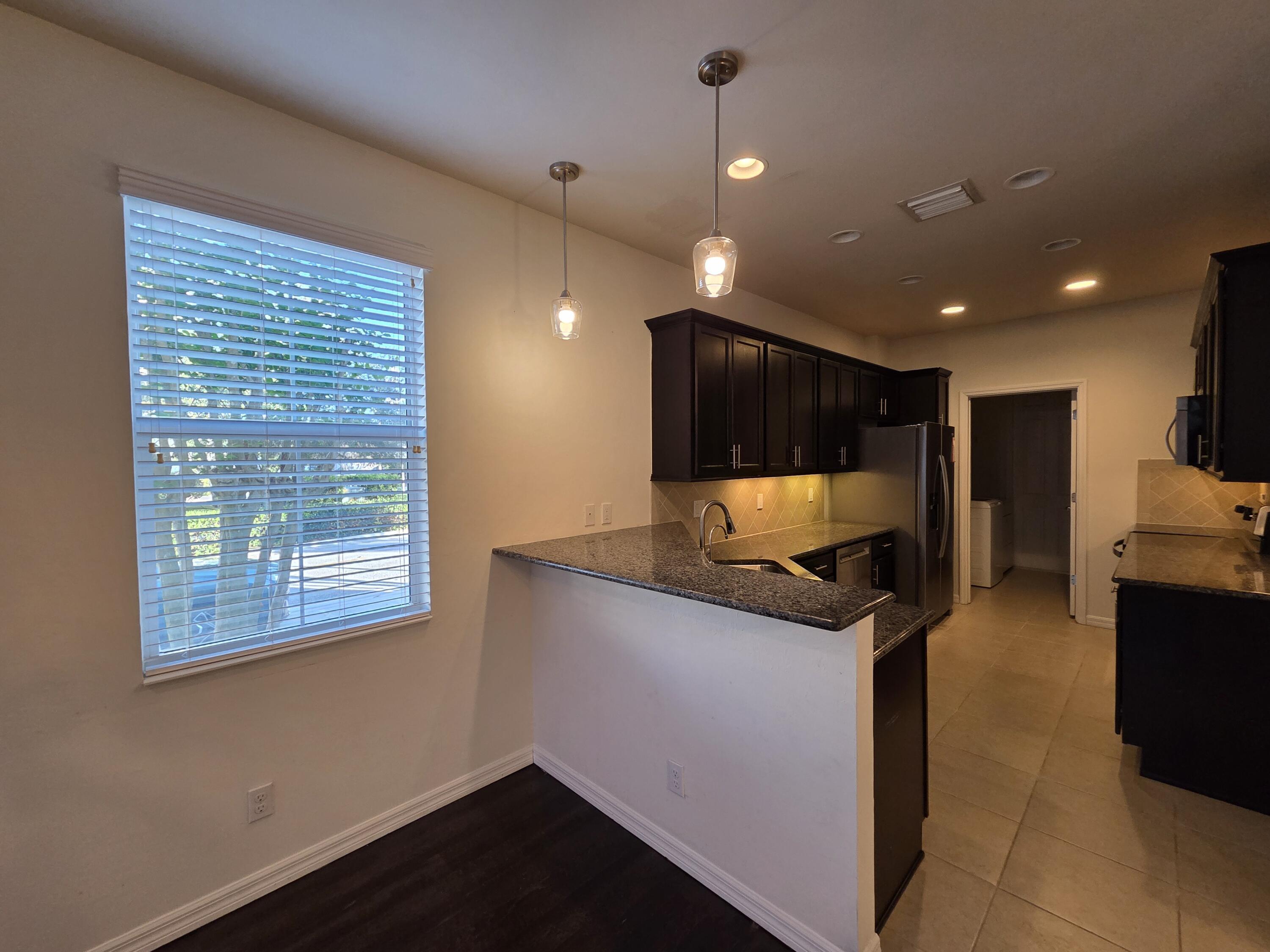 1102 Dakota Drive, Jupiter, FL 33458, Jupiter - Photo 4