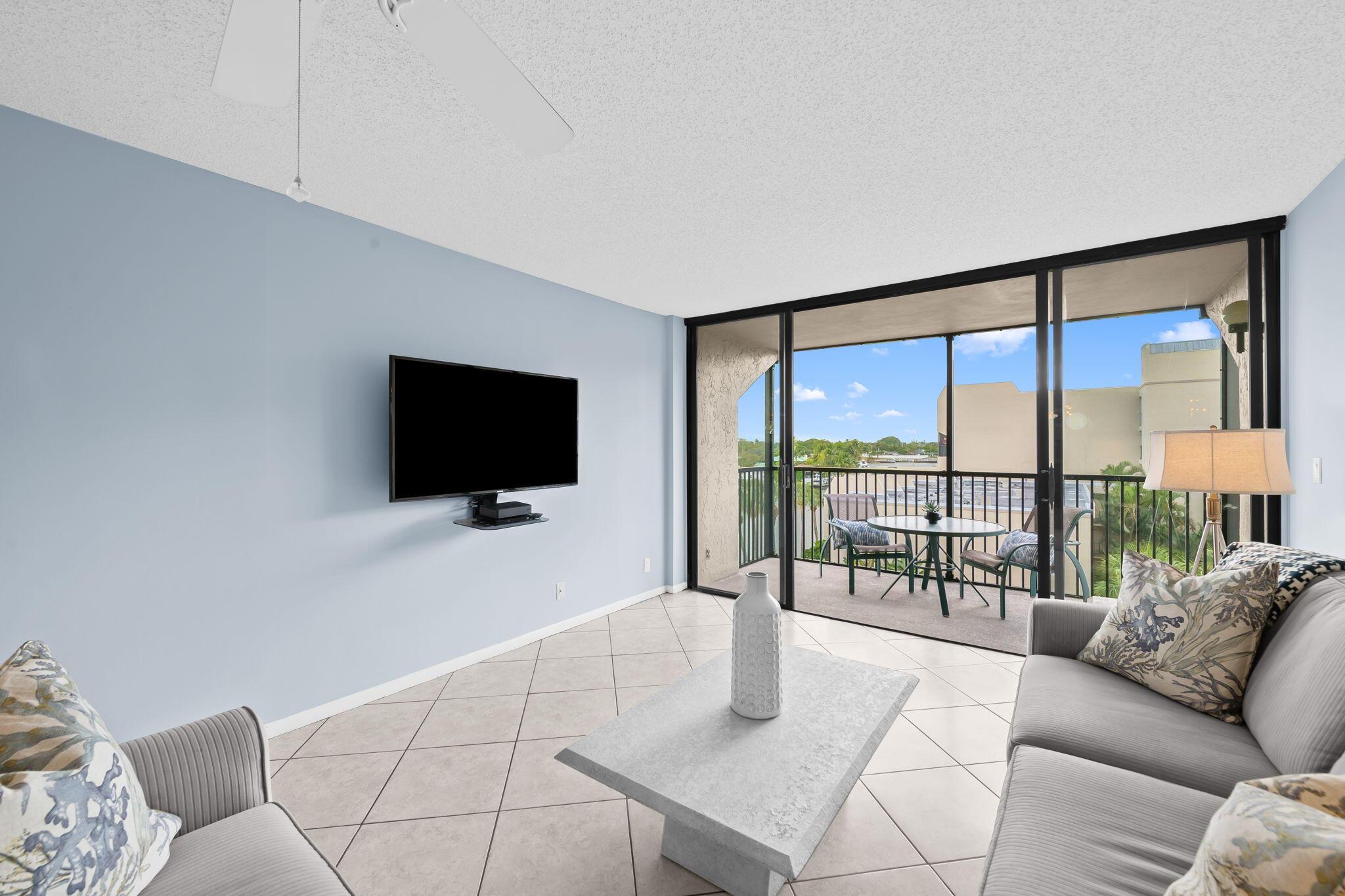 15 Royal Palm Way 505, Boca Raton, FL 33432, Boca Raton - Photo 4