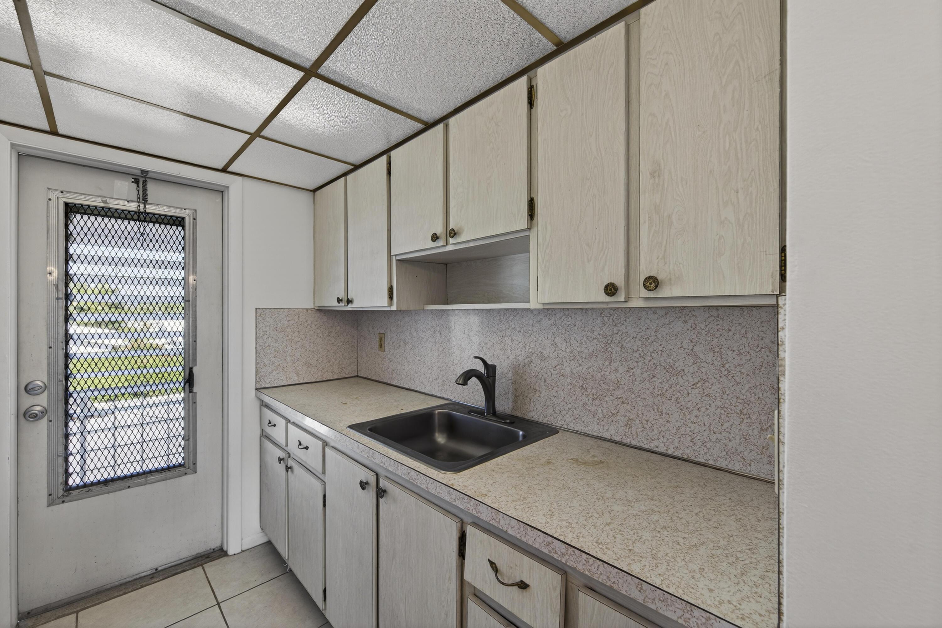 2551 W Golf Boulevard 209, Pompano Beach, FL 33064, Pompano Beach - Photo 3