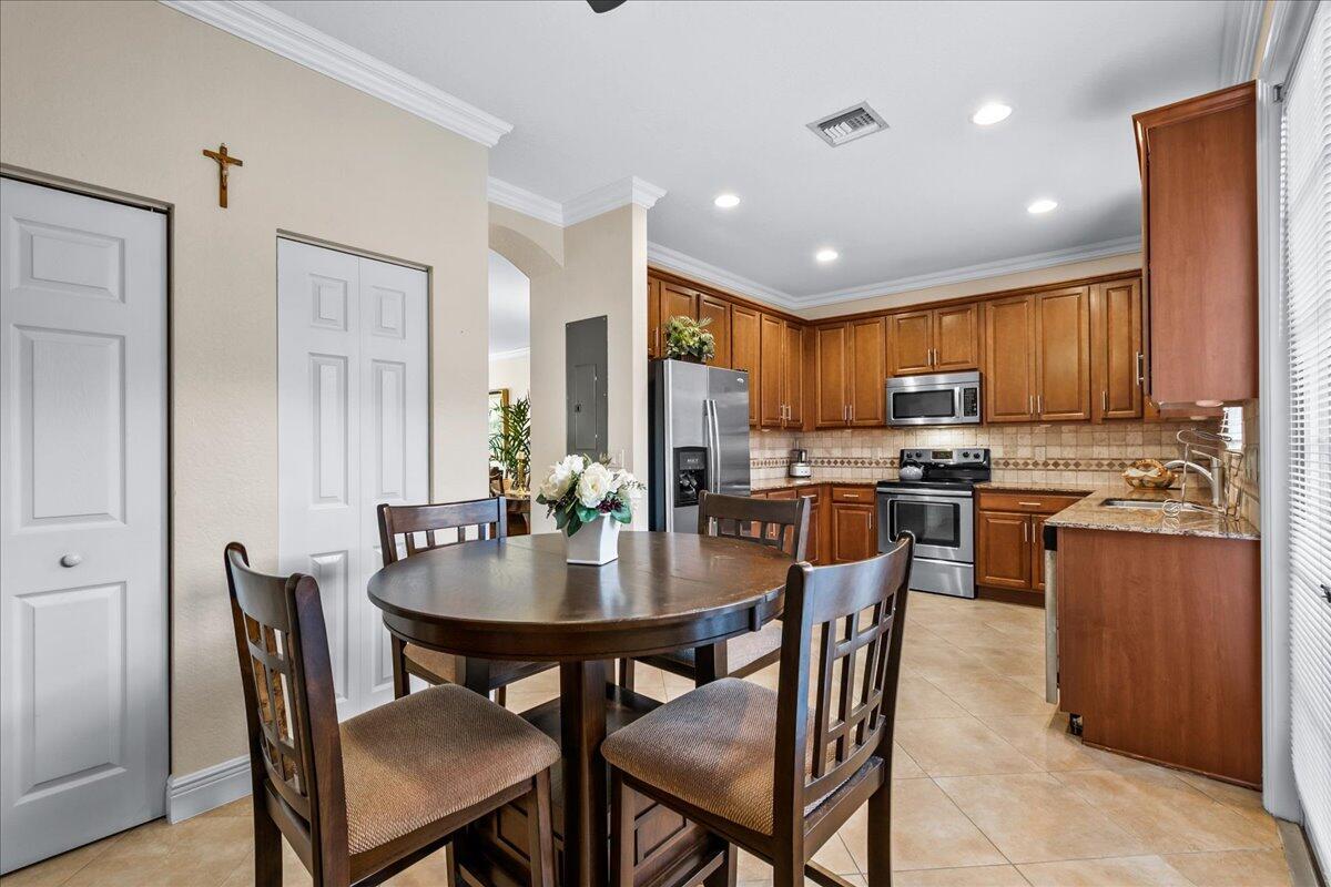 603 Dakota Drive, Jupiter, FL 33458, Jupiter - Photo 4