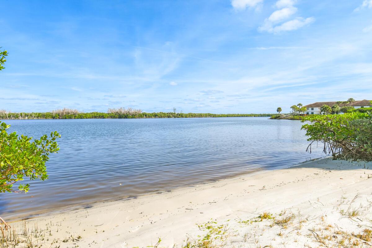 5363 SE Miles Grant Road D203, Stuart, FL 34997, Stuart - Photo 4