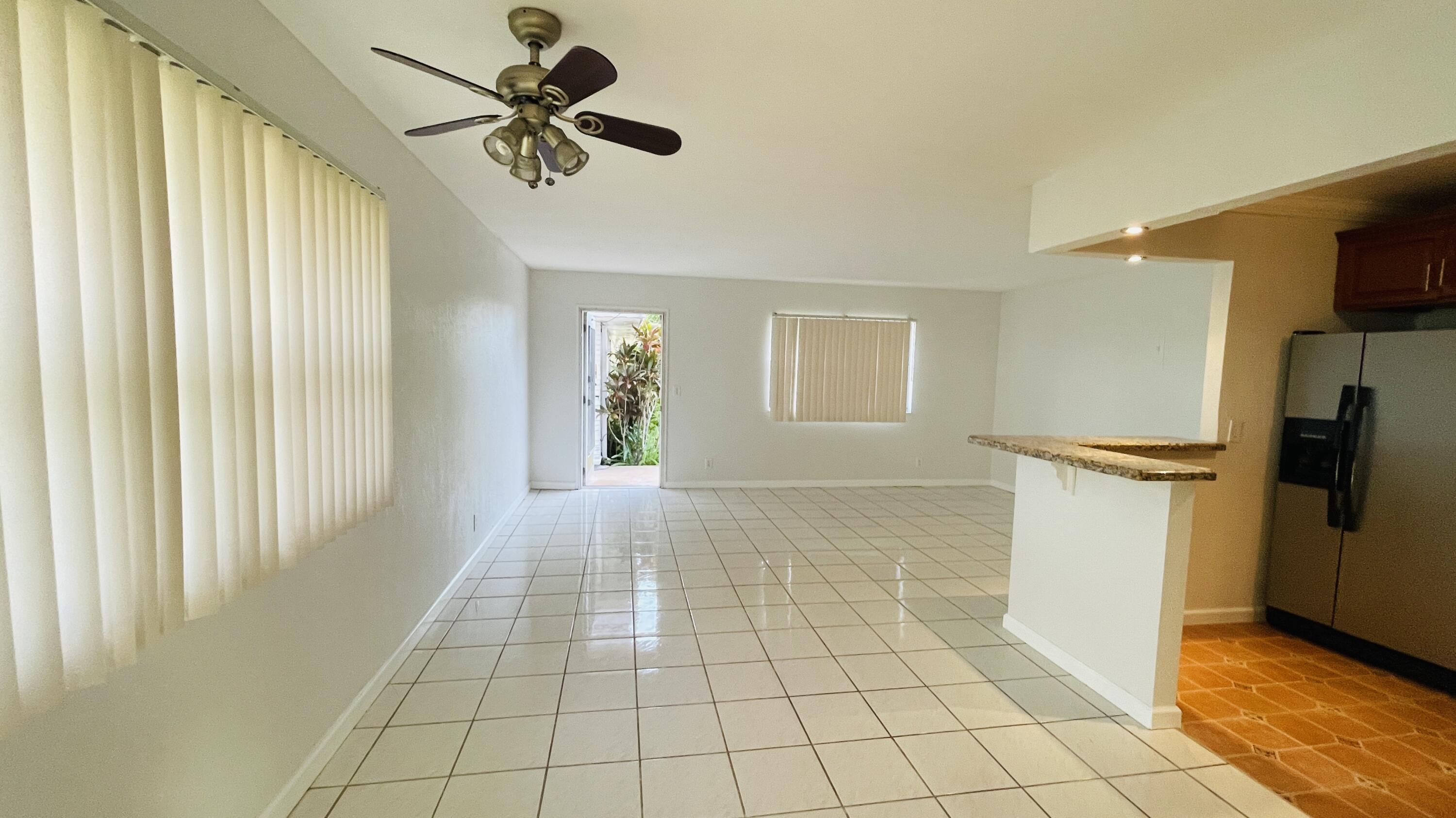166 Valencia G, Delray Beach, FL 33446, Delray Beach - Photo 4
