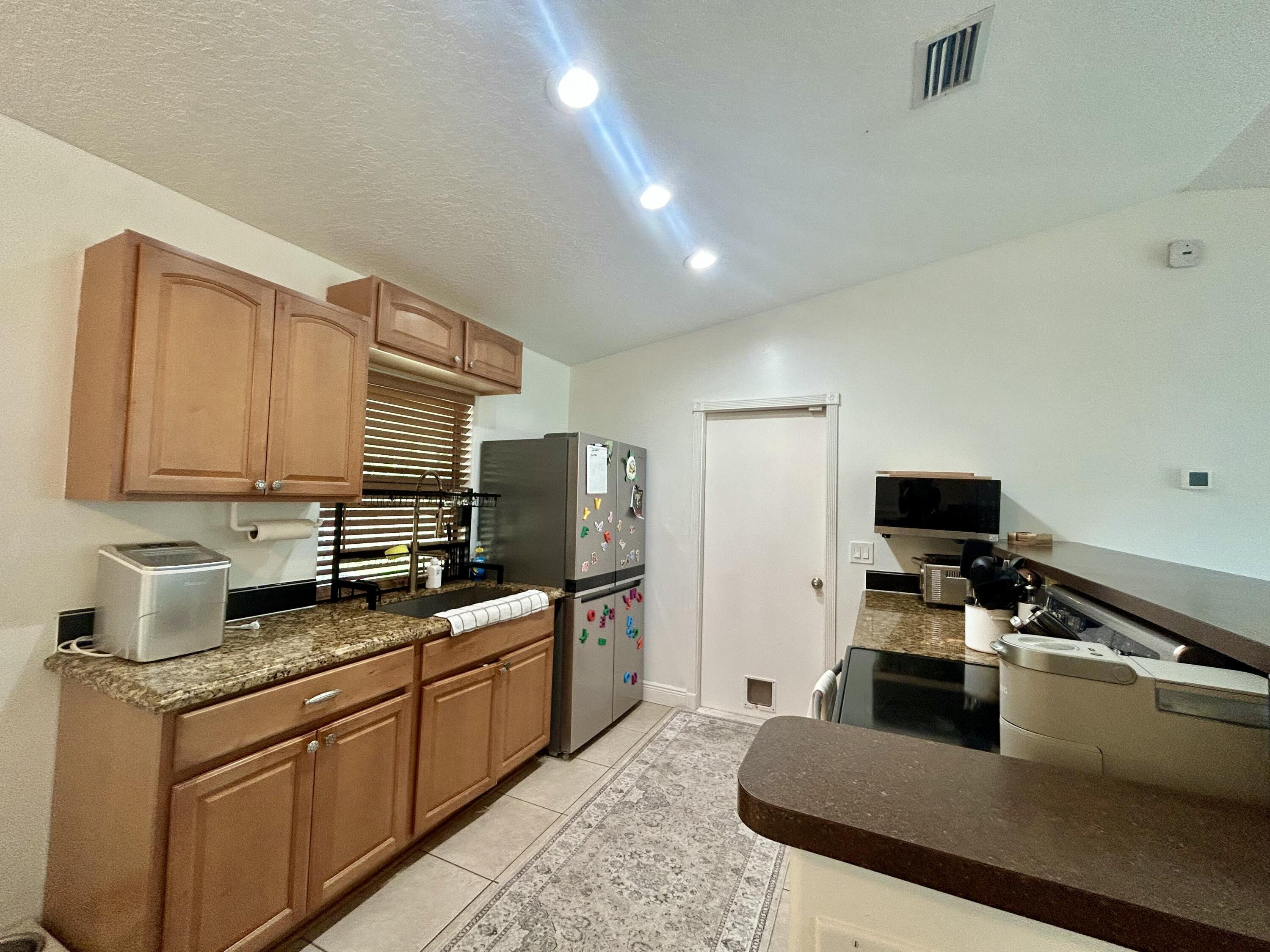 452 SW David Terrace, Port St. Lucie, FL 34953, Port St. Lucie - Photo 4