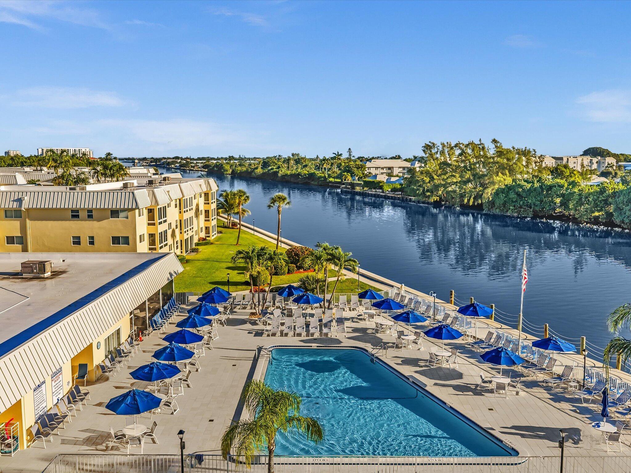 33 Colonial Club Drive 203, Boynton Beach, FL 33435, Boynton Beach - Photo 2