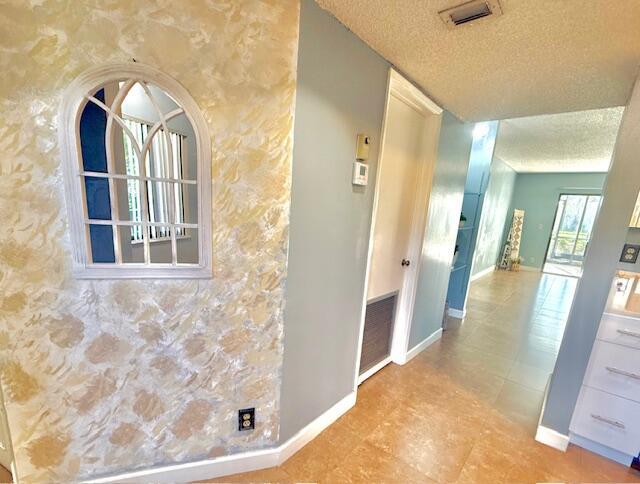 2202 S Cypress Bend Drive 101, Pompano Beach, FL 33069, Pompano Beach