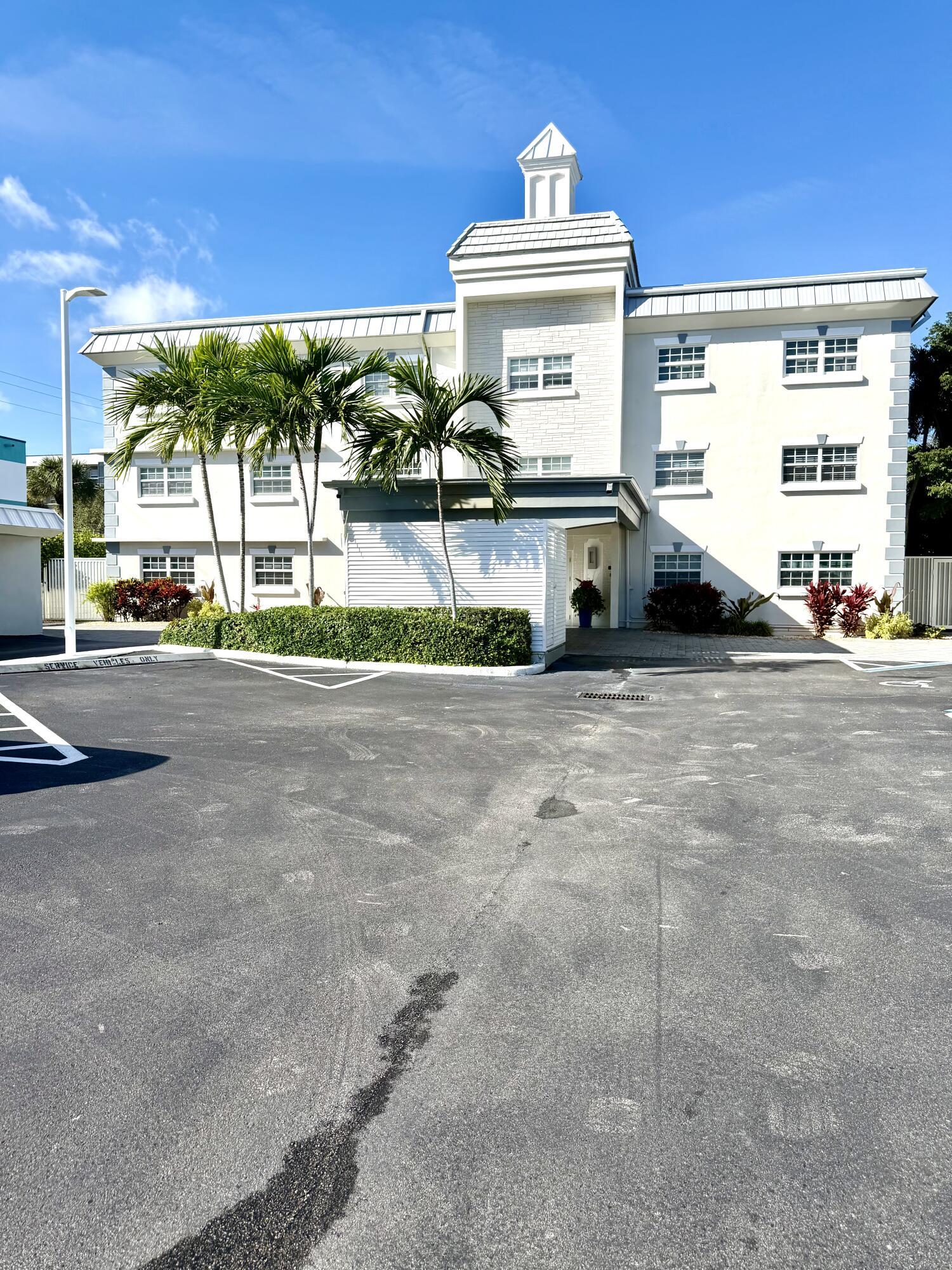 1439 S Ocean Boulevard 303, Lauderdale-By-The-Sea, FL 33062, Lauderdale-By-The-Sea