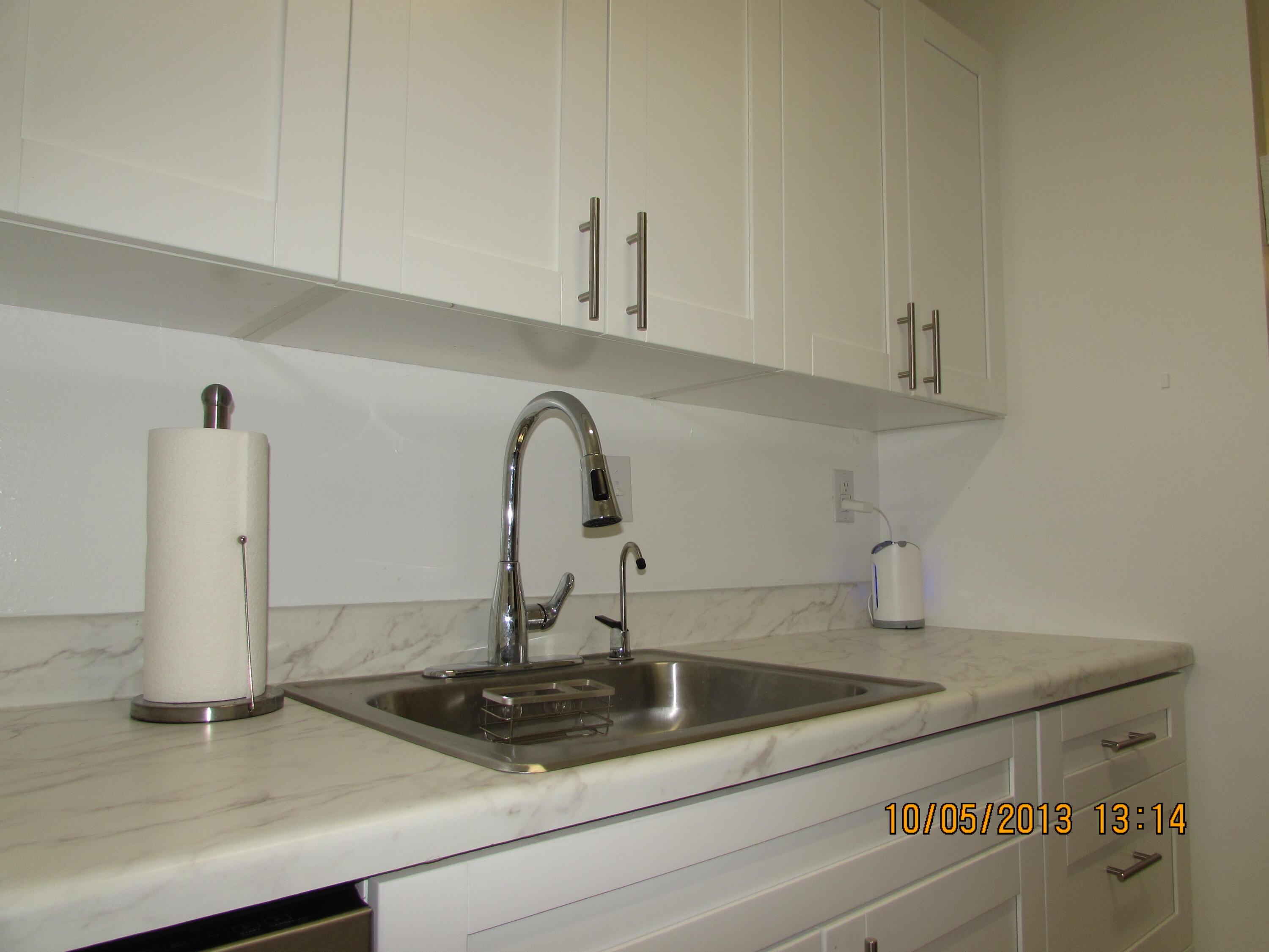 1141 Lake Victoria Drive F, West Palm Beach, FL 33411, West Palm Beach - Photo 3