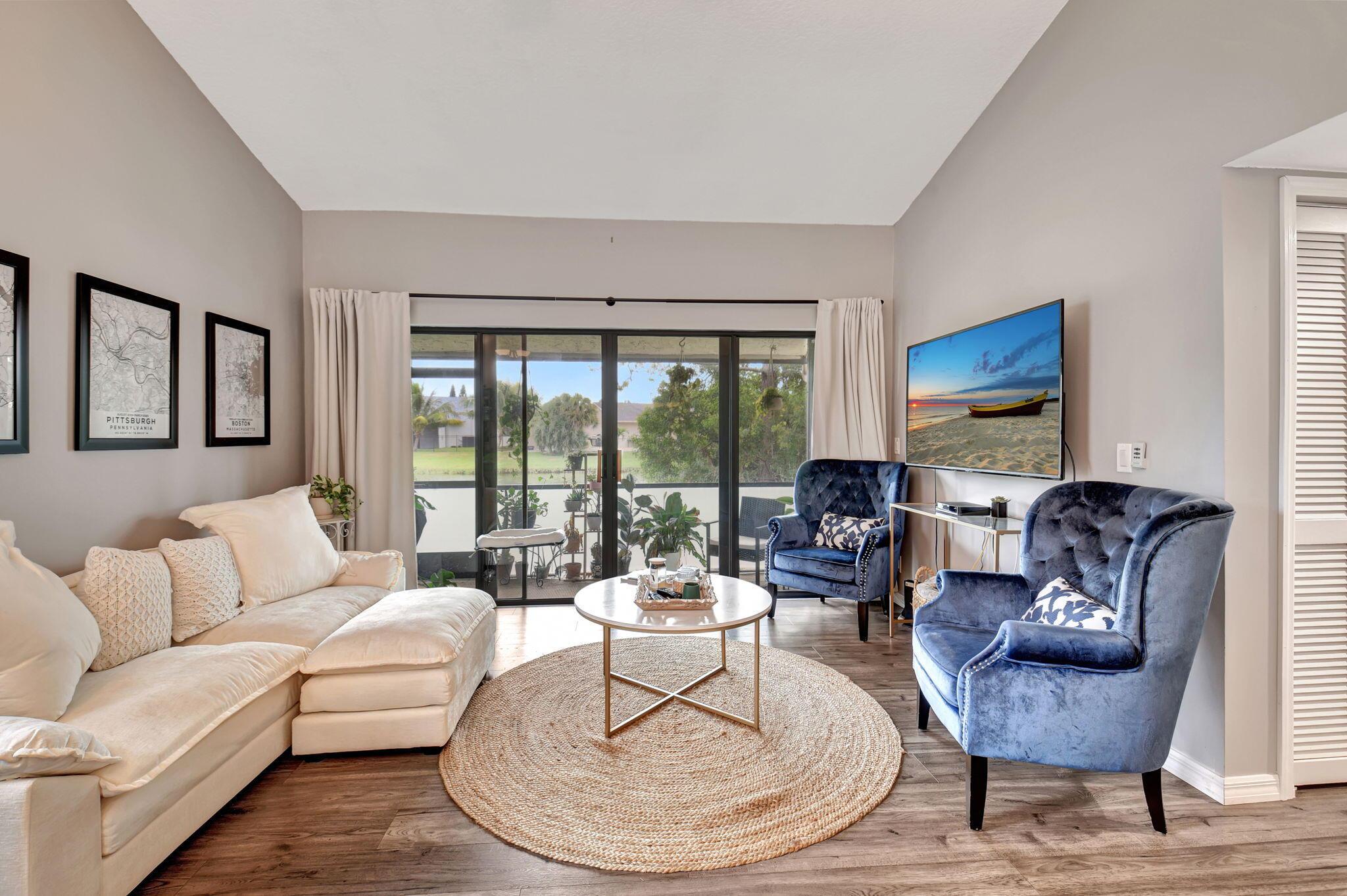 22 Via De Casas Sur 101, Boynton Beach, FL 33426, Boynton Beach - Photo 5