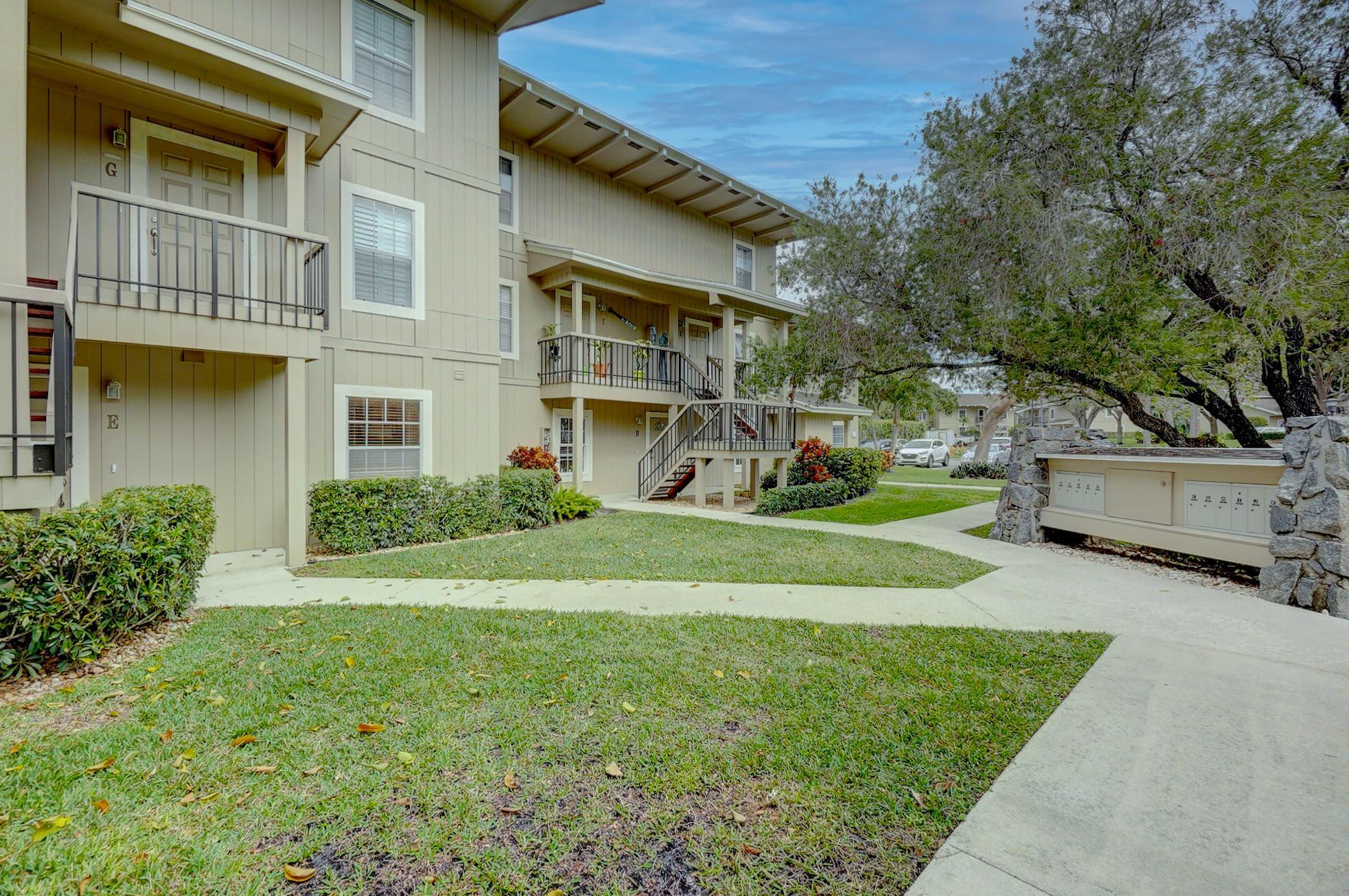 18350 SE Wood Haven Lane J, Jupiter, FL 33469, Jupiter - Photo 5