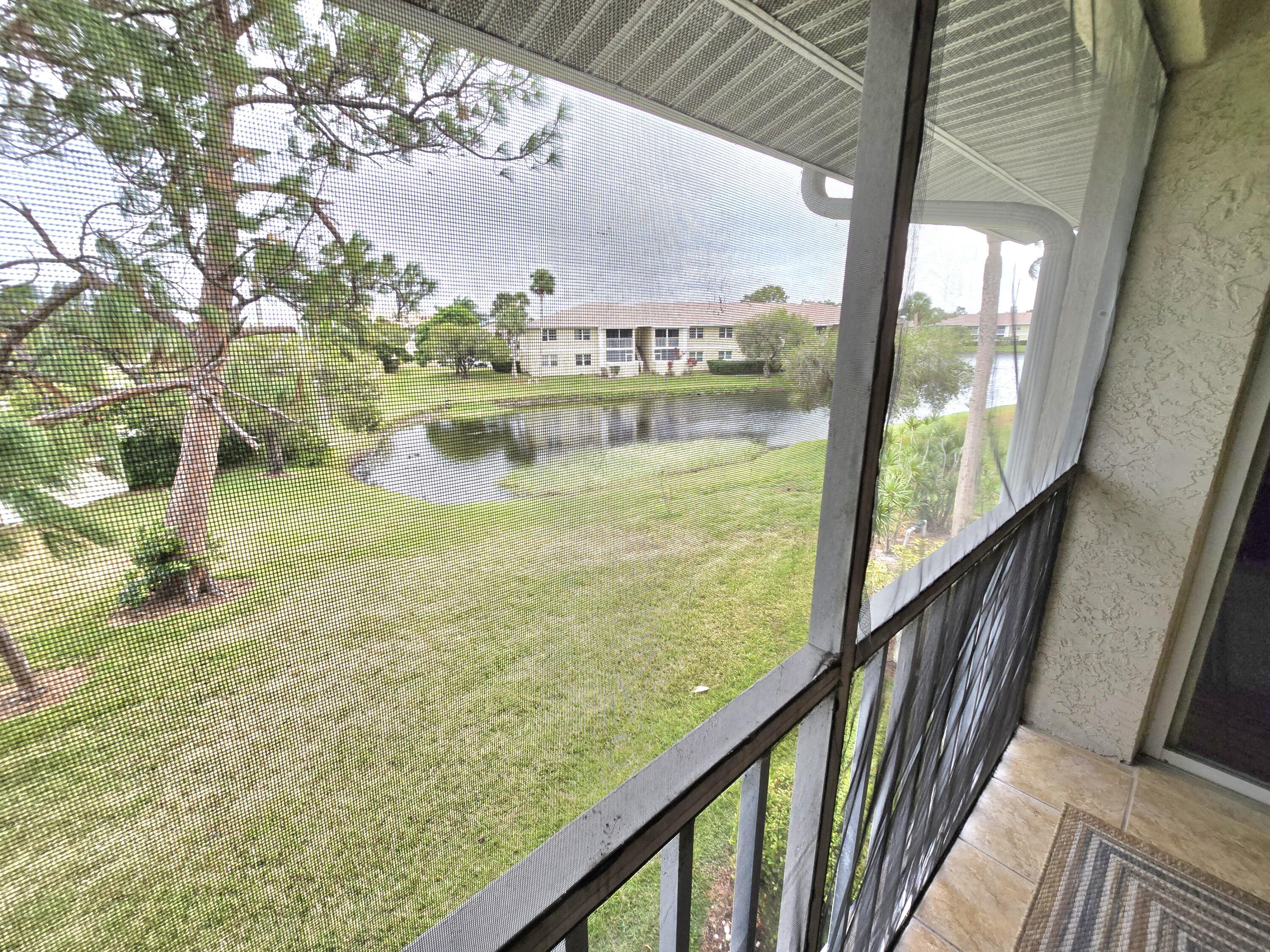 1503 SE Royal Green Circle 201, Port St. Lucie, FL 34952, Port St. Lucie - Photo 2