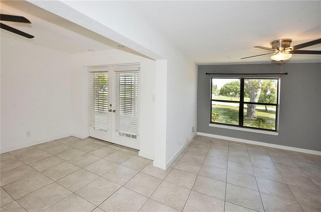 110 6th Court SW, Vero Beach, FL 32962, Vero Beach - Photo 4