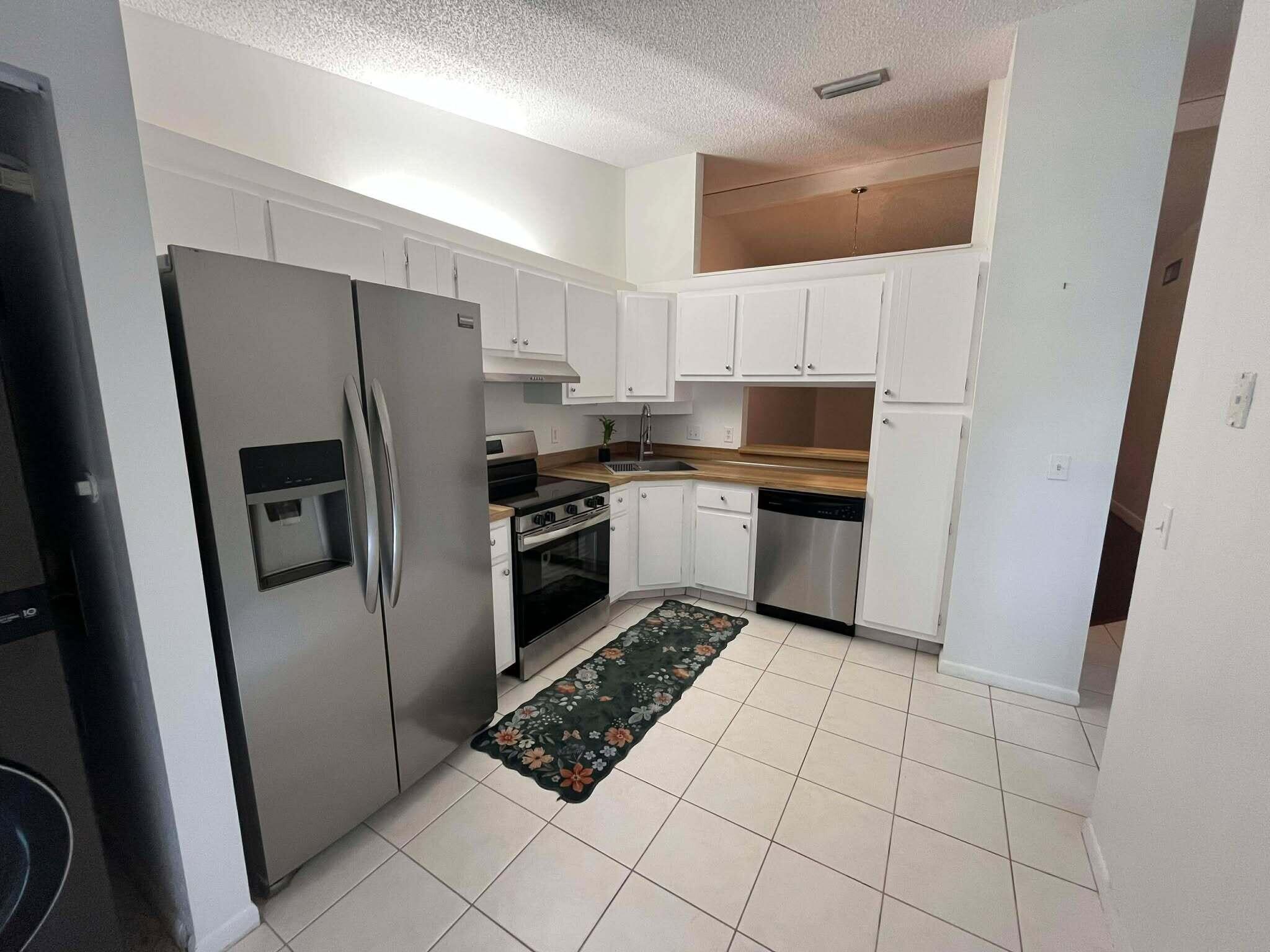 4863 Sable Pine Circle D, West Palm Beach, FL 33417, West Palm Beach - Photo 3