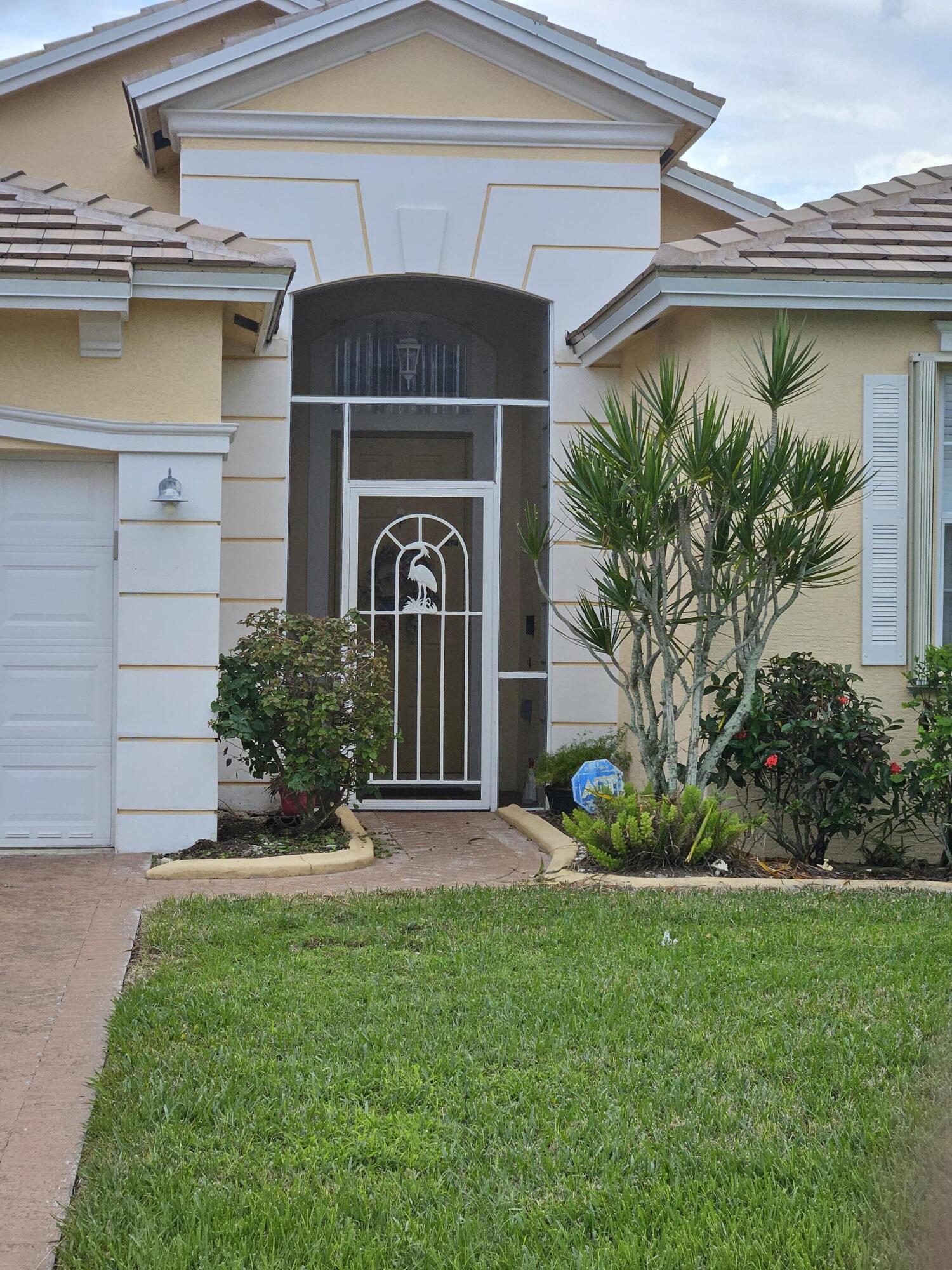 397 SW Lakeforest Way N, Port St. Lucie, FL 34986, Port St. Lucie - Photo 2