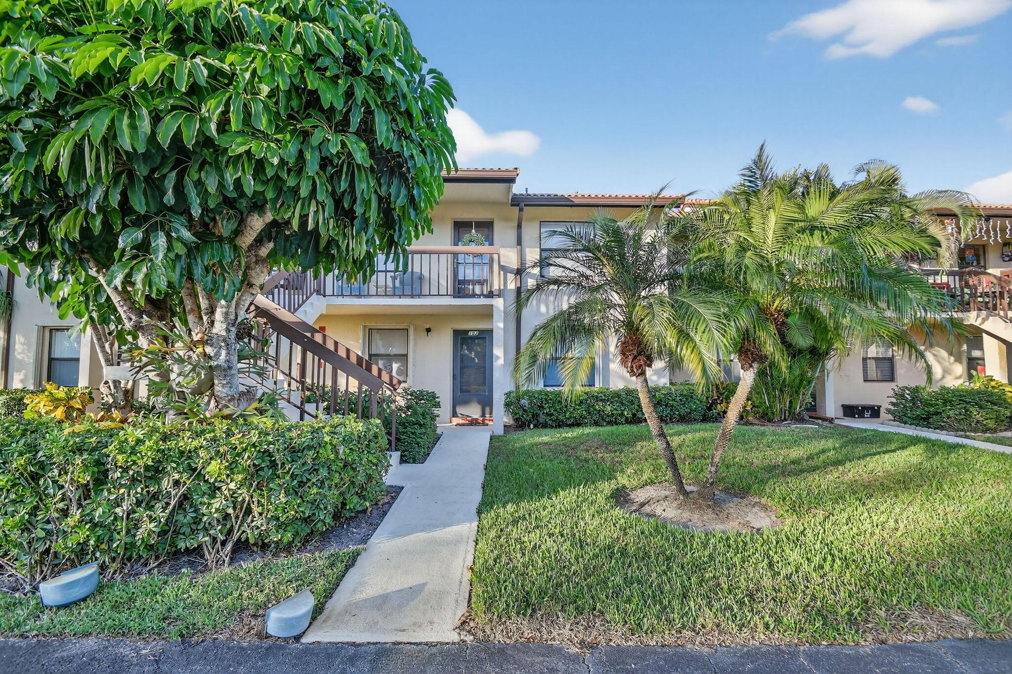4542 Lucerne Lakes Boulevard E 202, Lake Worth, FL 33467, Lake Worth - Photo 3