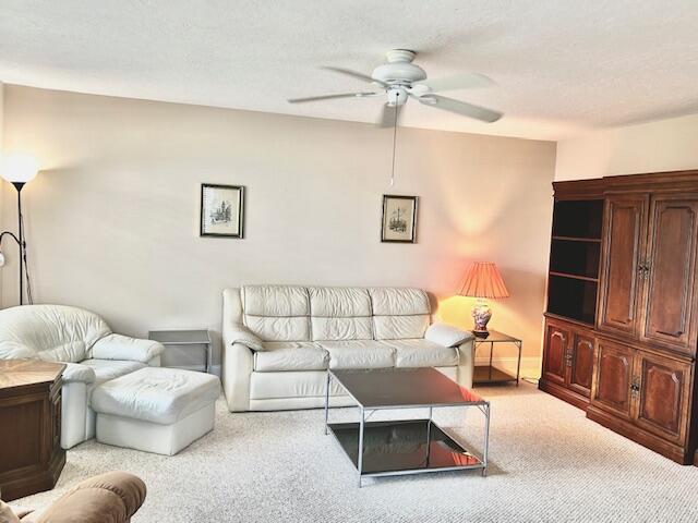715 Normandy O, Delray Beach, FL 33484, Delray Beach - Photo 3
