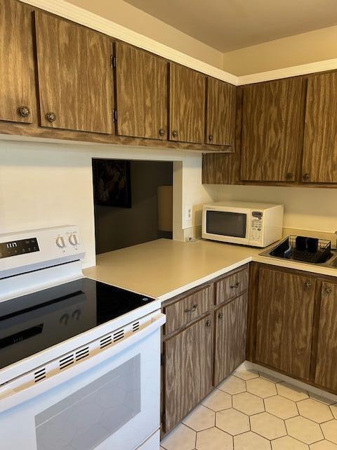 221 Lake Meryl Drive, West Palm Beach, FL 33411, West Palm Beach - Photo 4