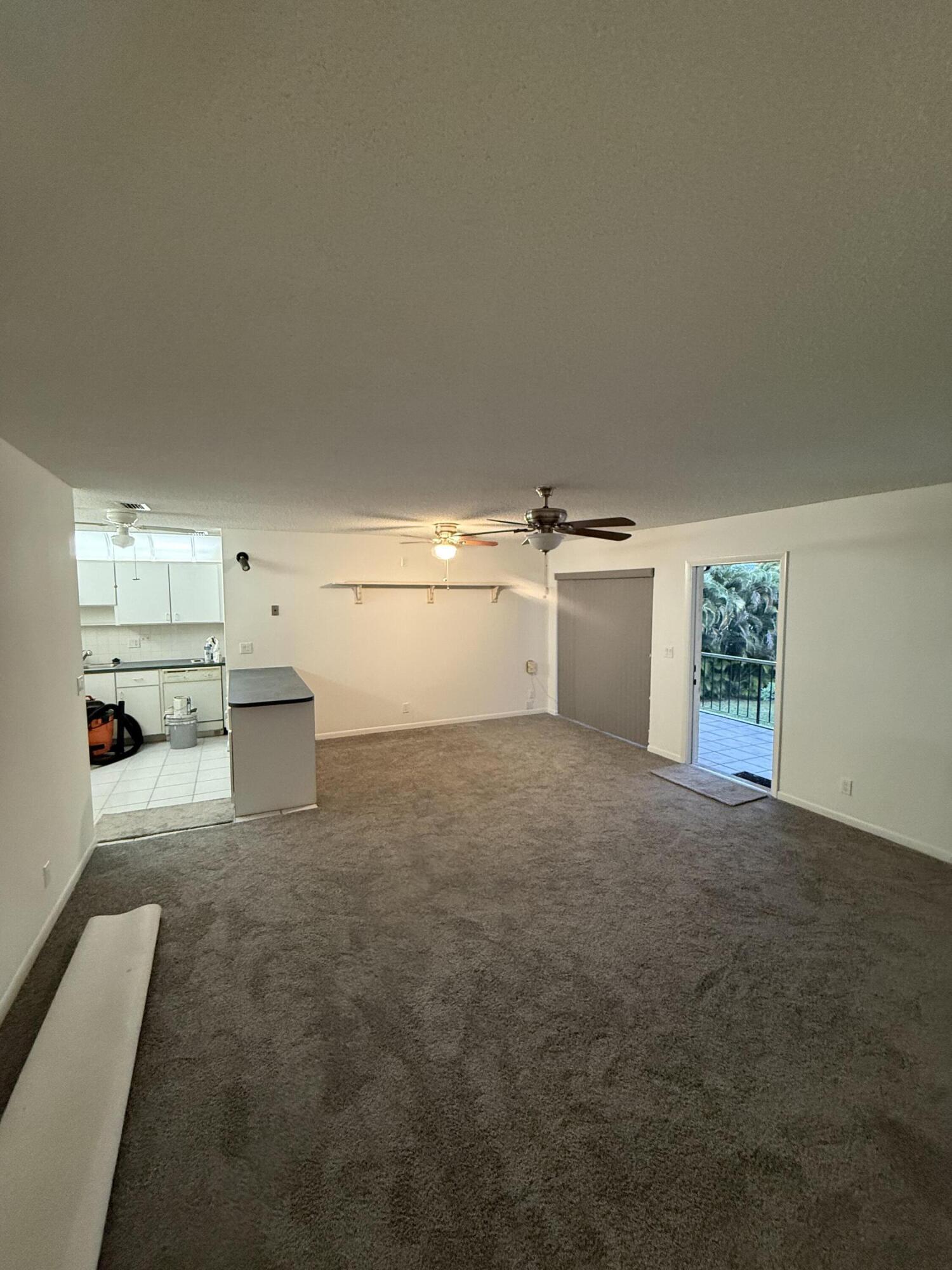 5795 La Pinata Boulevard C-2, Greenacres, FL 33463, Greenacres - Photo 4