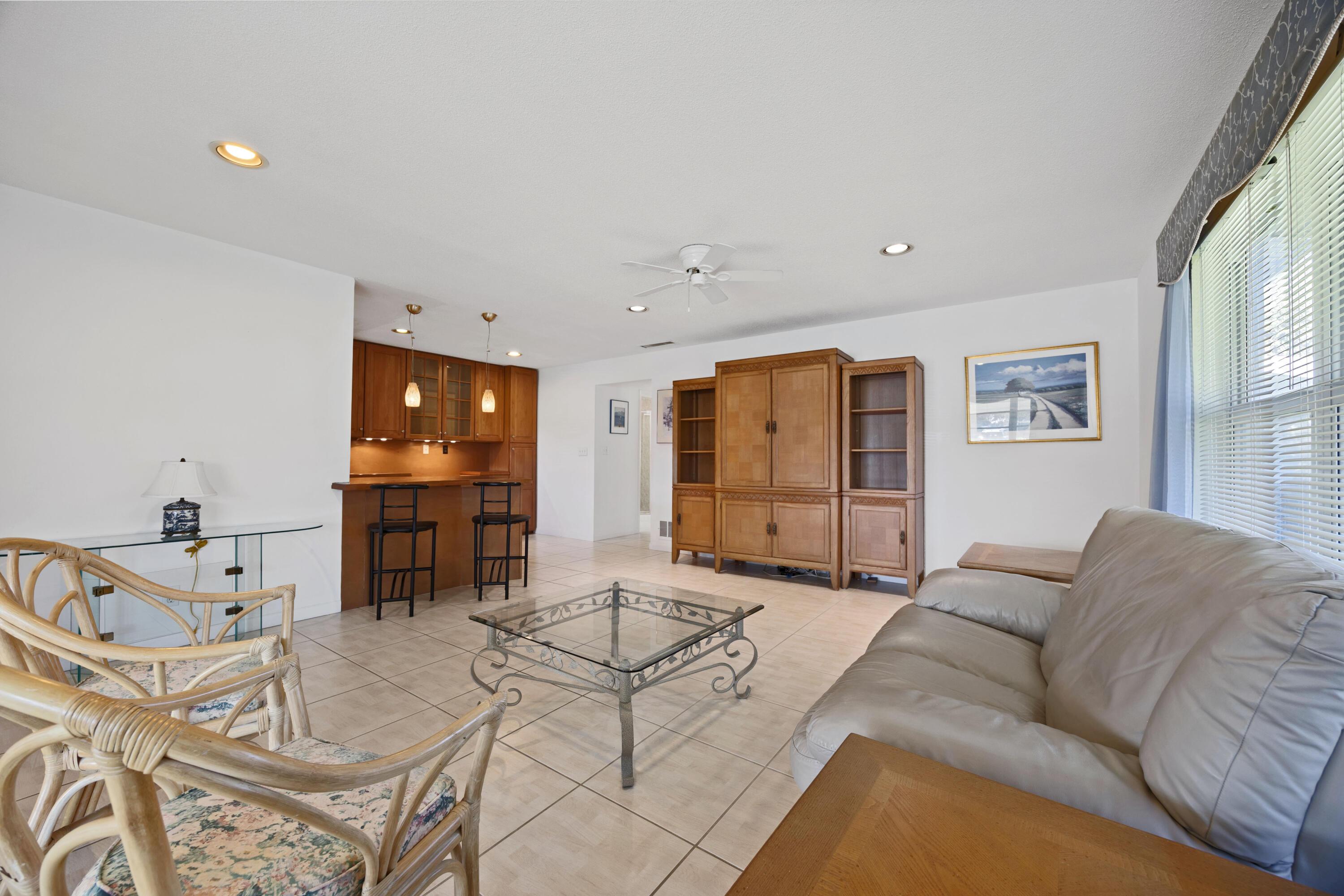 275 High Point Court D, Boynton Beach, FL 33435, Boynton Beach - Photo 5
