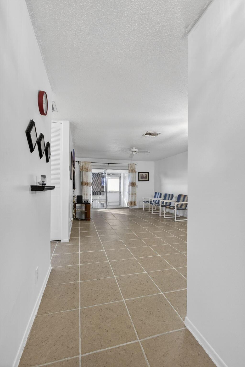 2833 Crosley Drive W C, West Palm Beach, FL 33415, West Palm Beach - Photo 5