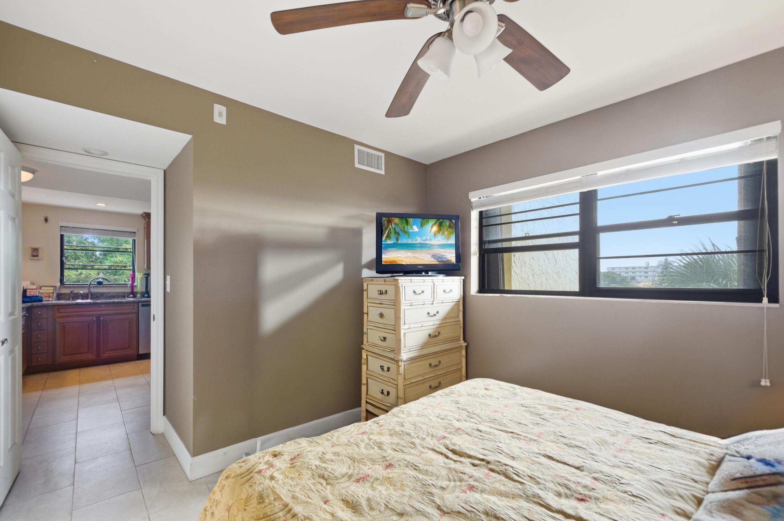 367 S Federal Highway C426, Deerfield Beach, FL 33441, Deerfield Beach - Photo 5