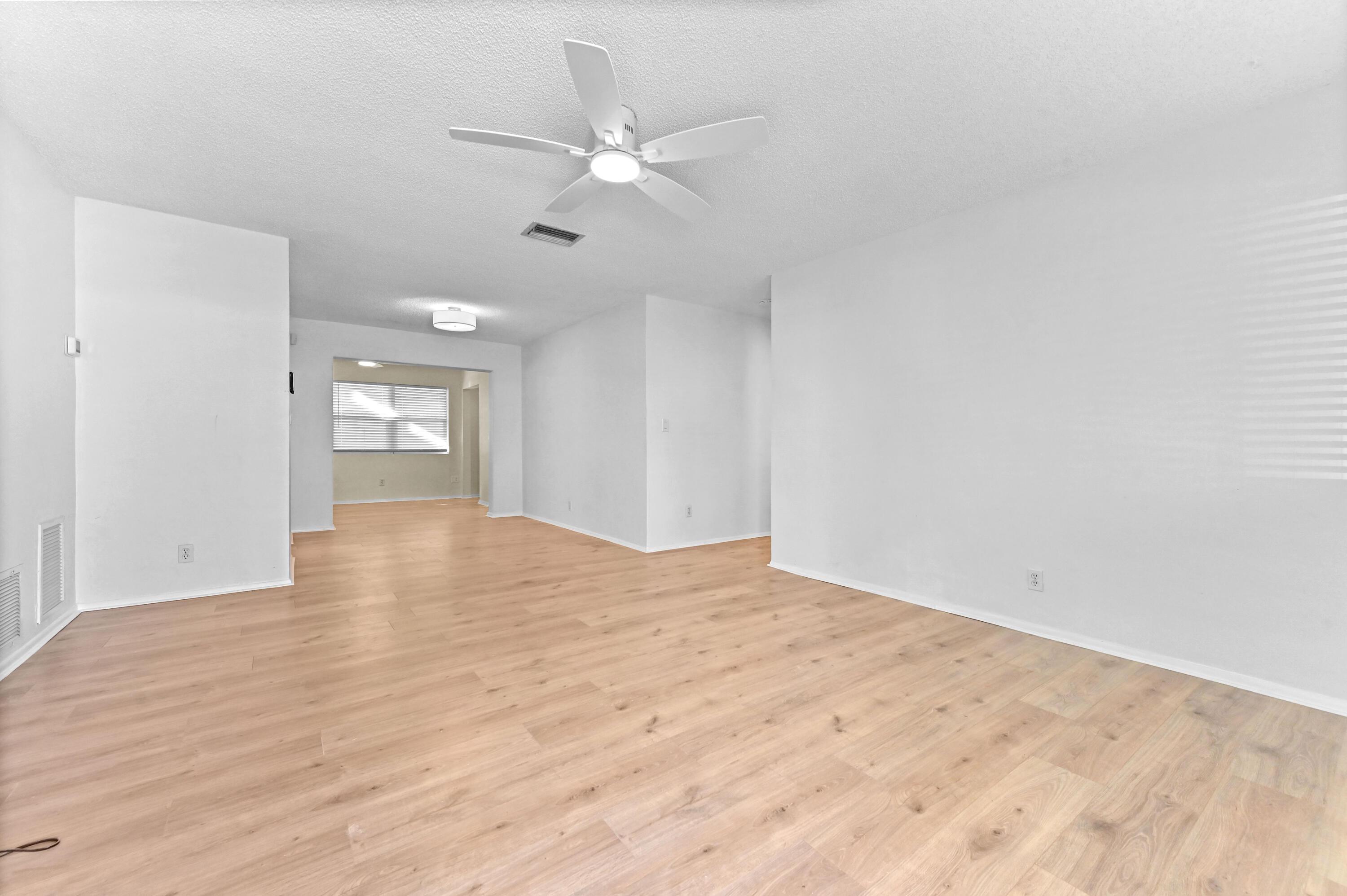 3051 NW 2nd Avenue, Pompano Beach, FL 33064, Pompano Beach - Photo 4