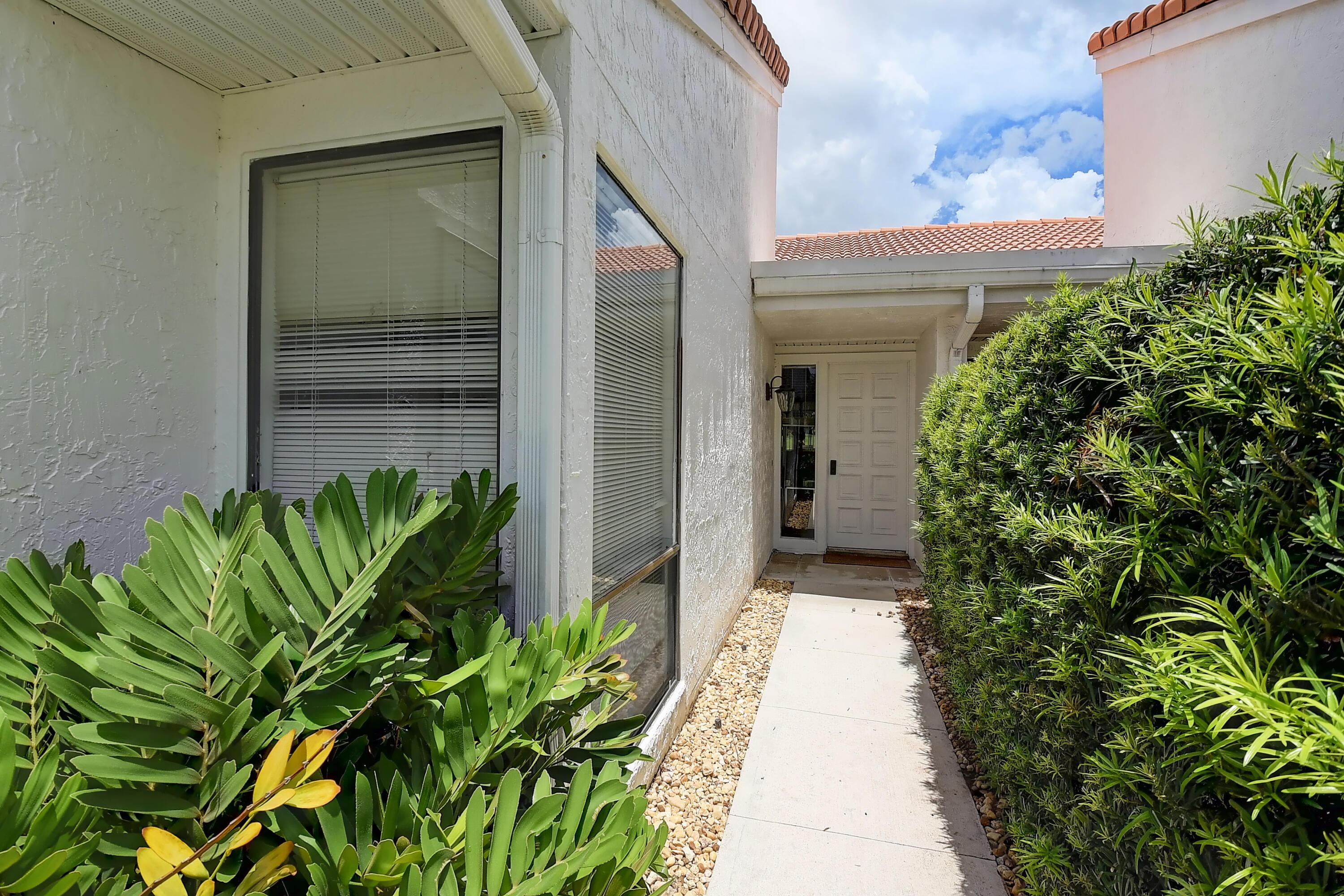 19550 Sawgrass Drive 2102, Boca Raton, FL 33434, Boca Raton - Photo 4