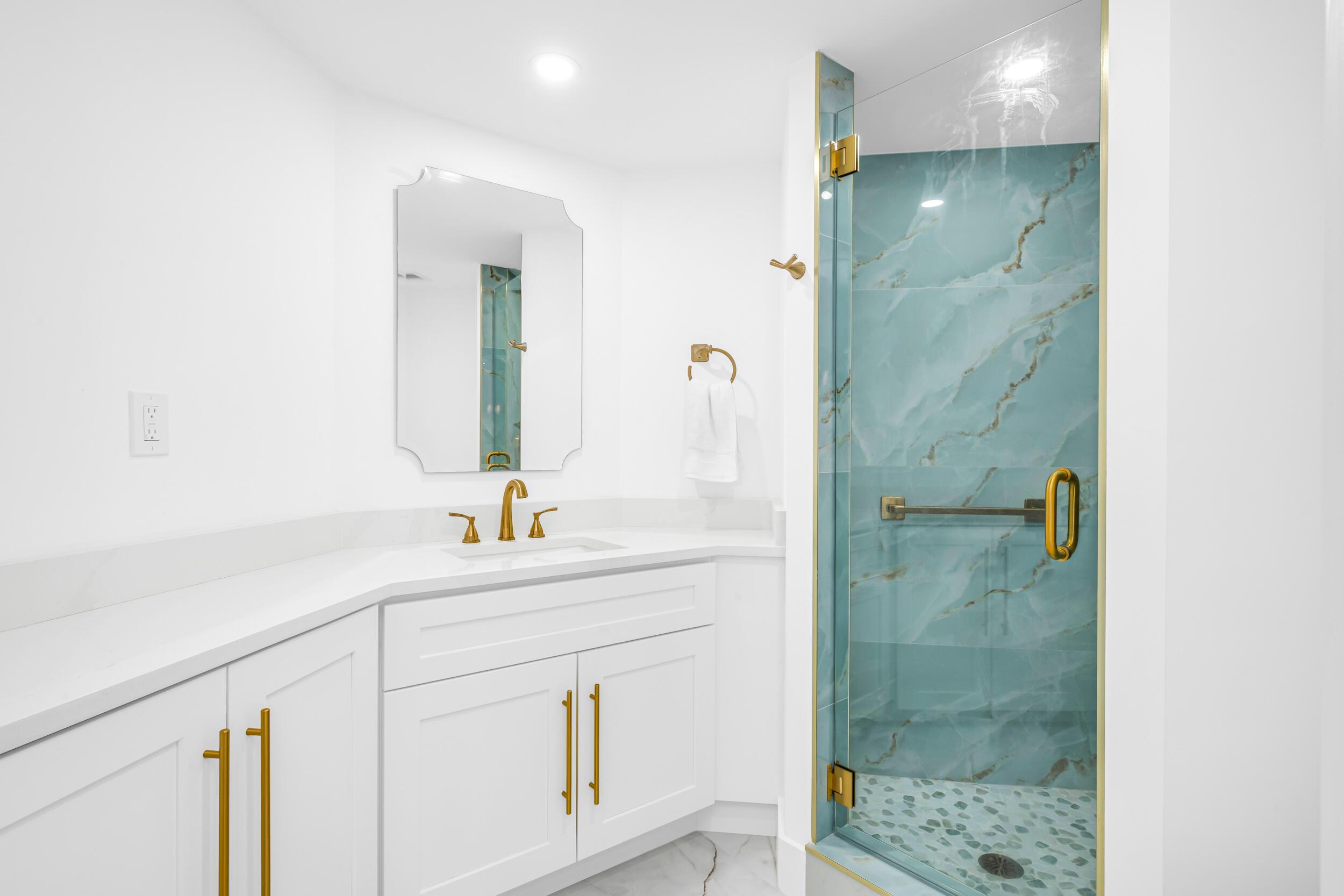 100 SE 5th Avenue 304, Boca Raton, FL 33432, Boca Raton - Photo 3