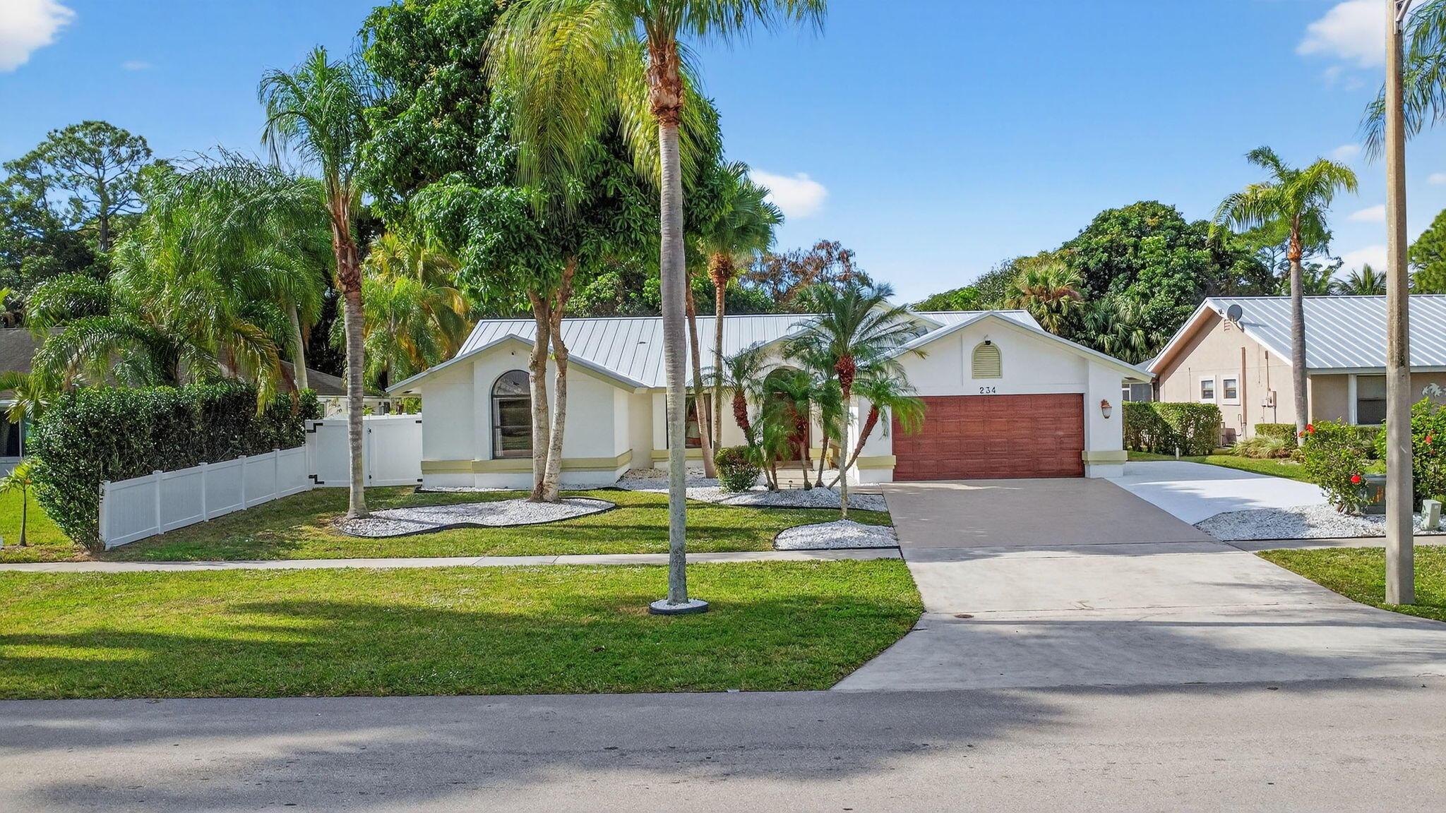 234 Ponce De Leon Street, Royal Palm Beach, FL 33411, Royal Palm Beach - Photo 4