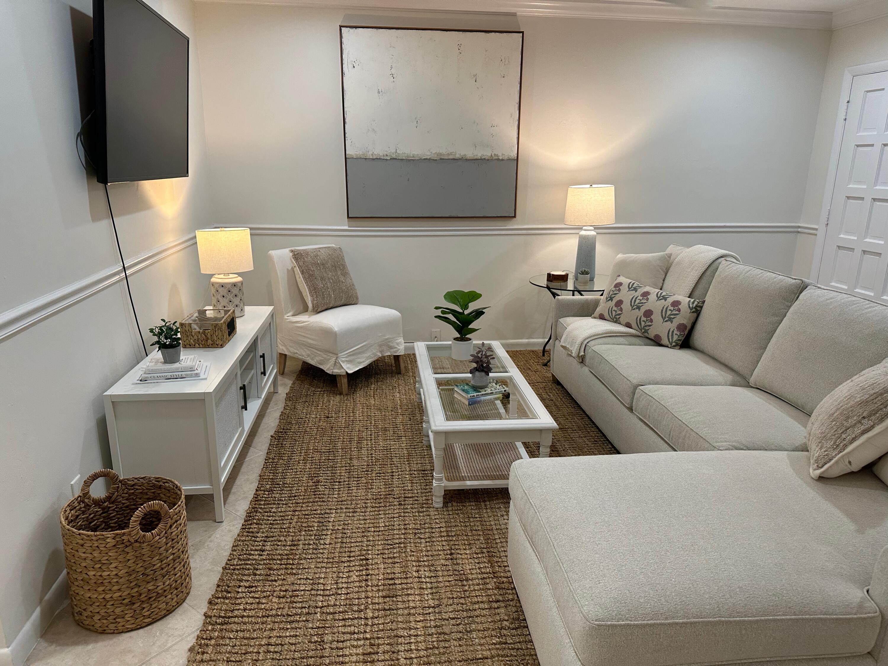 1202 Palm Trail 6, Delray Beach, FL 33483, Delray Beach - Photo 3
