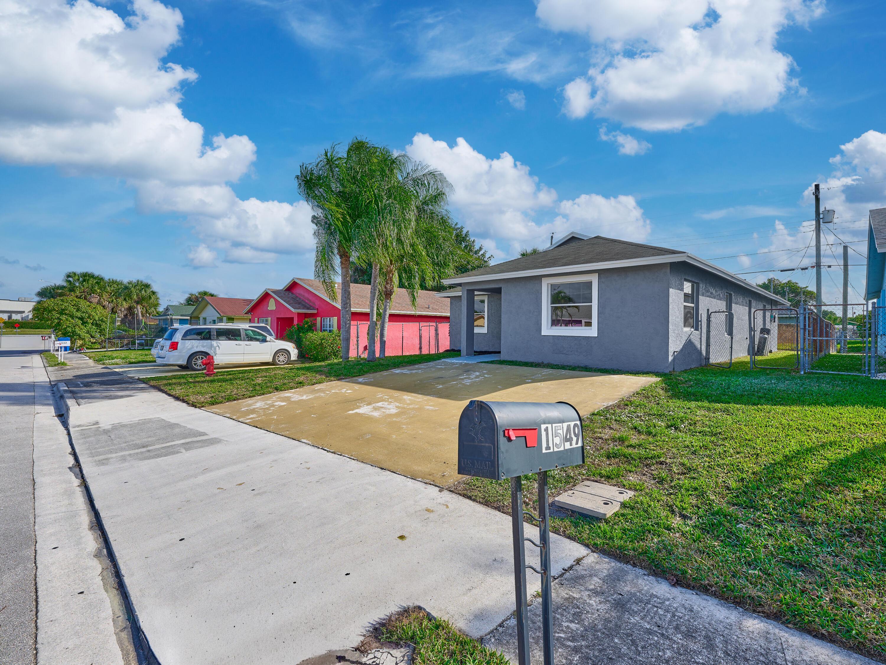 1549 W 19th Street, Riviera Beach, FL 33404, Riviera Beach - Photo 3