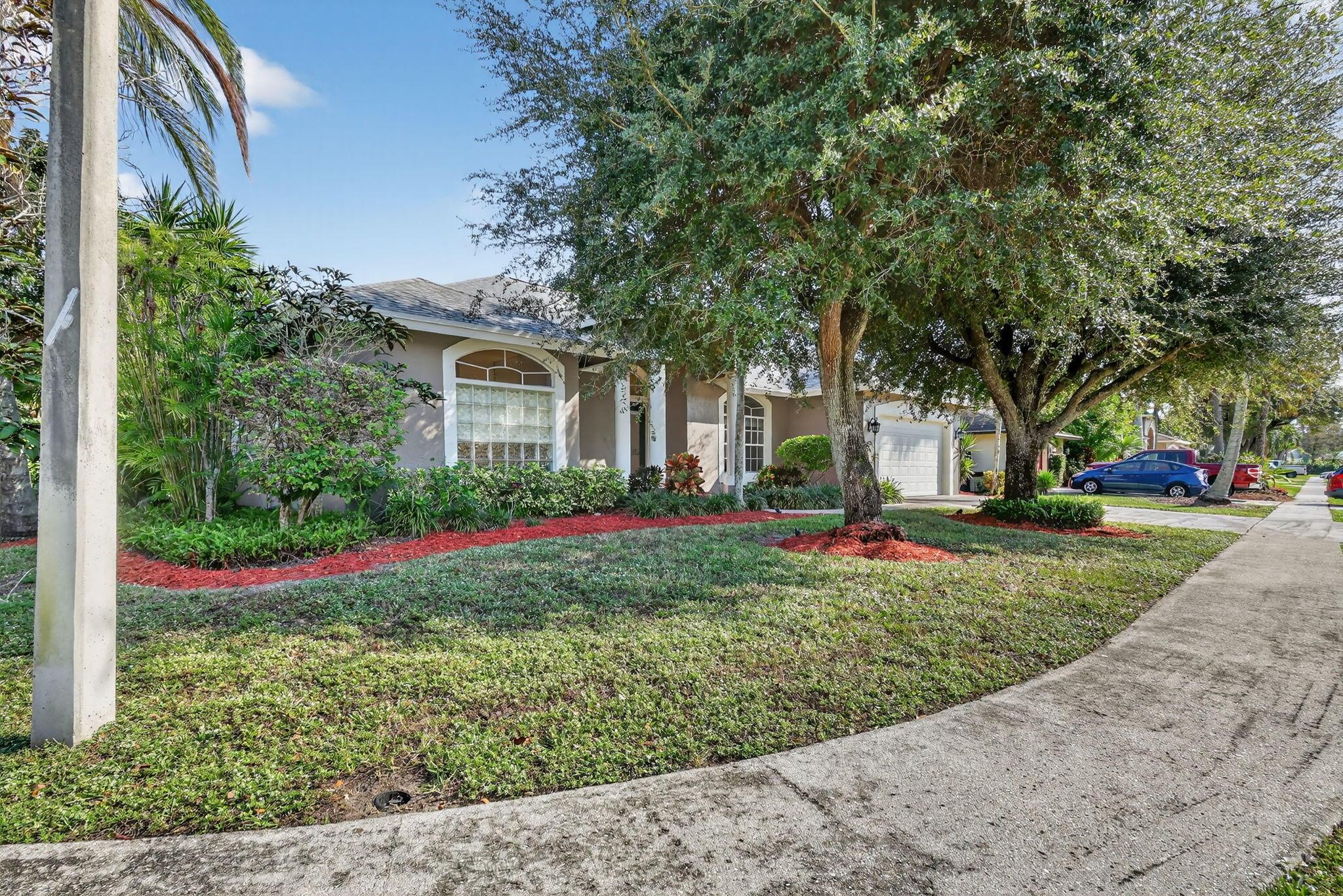 1500 Firethorn Drive, Wellington, FL 33414, Wellington - Photo 2