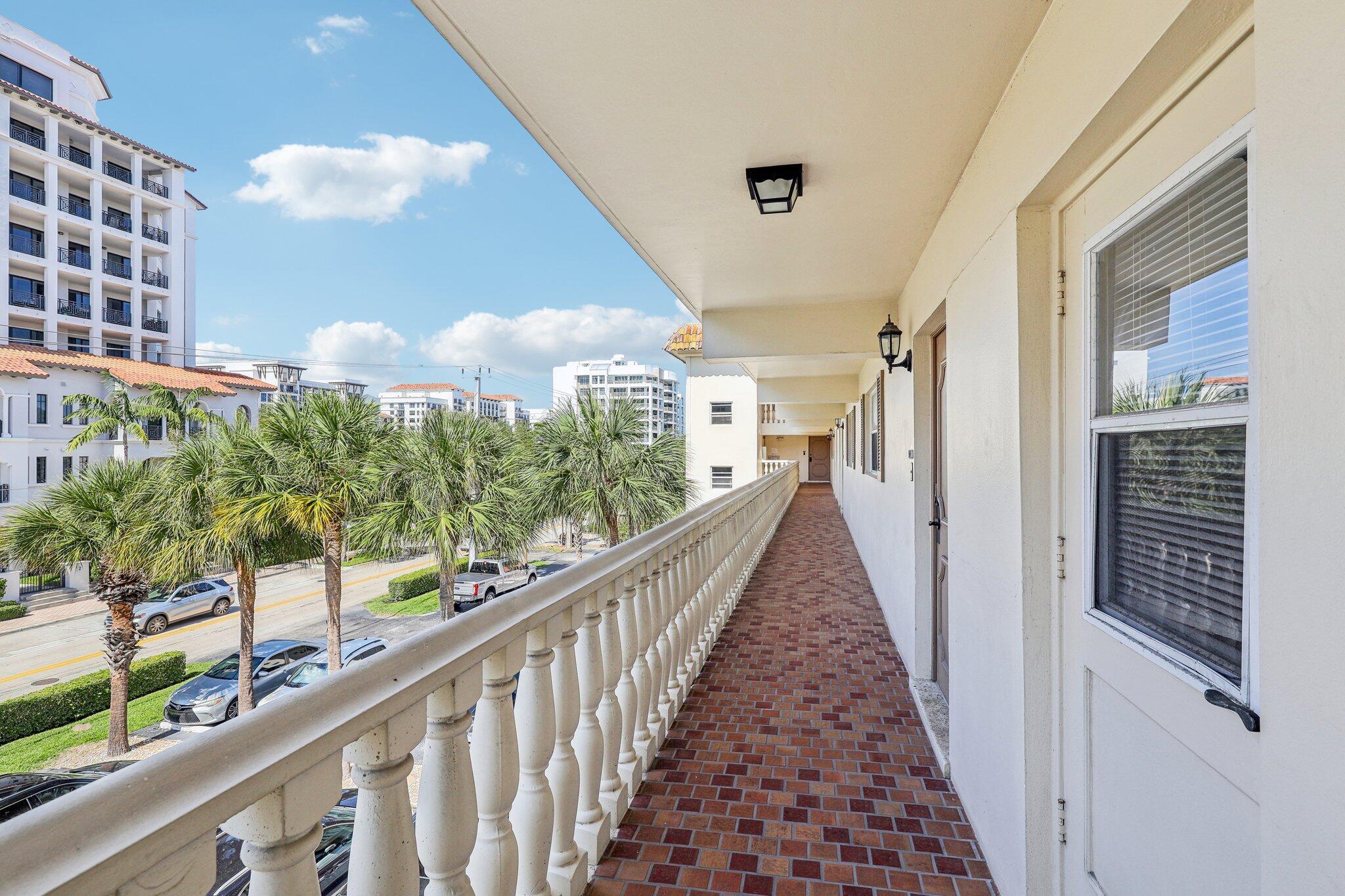 200 E Royal Palm Road 304, Boca Raton, FL 33432, Boca Raton - Photo 5