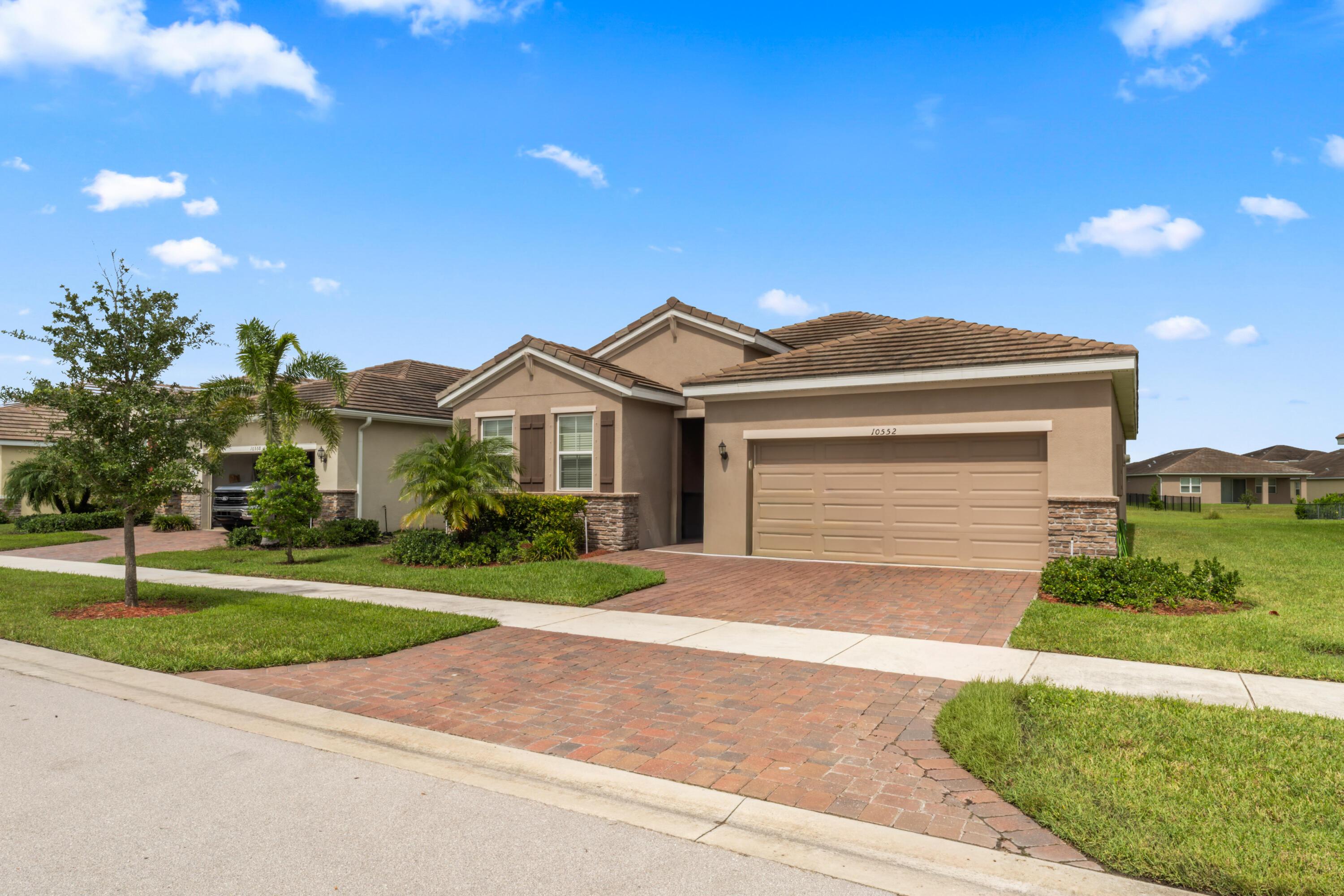 10552 SW Toren Way, Port St. Lucie, FL 34987, Port St. Lucie - Photo 2