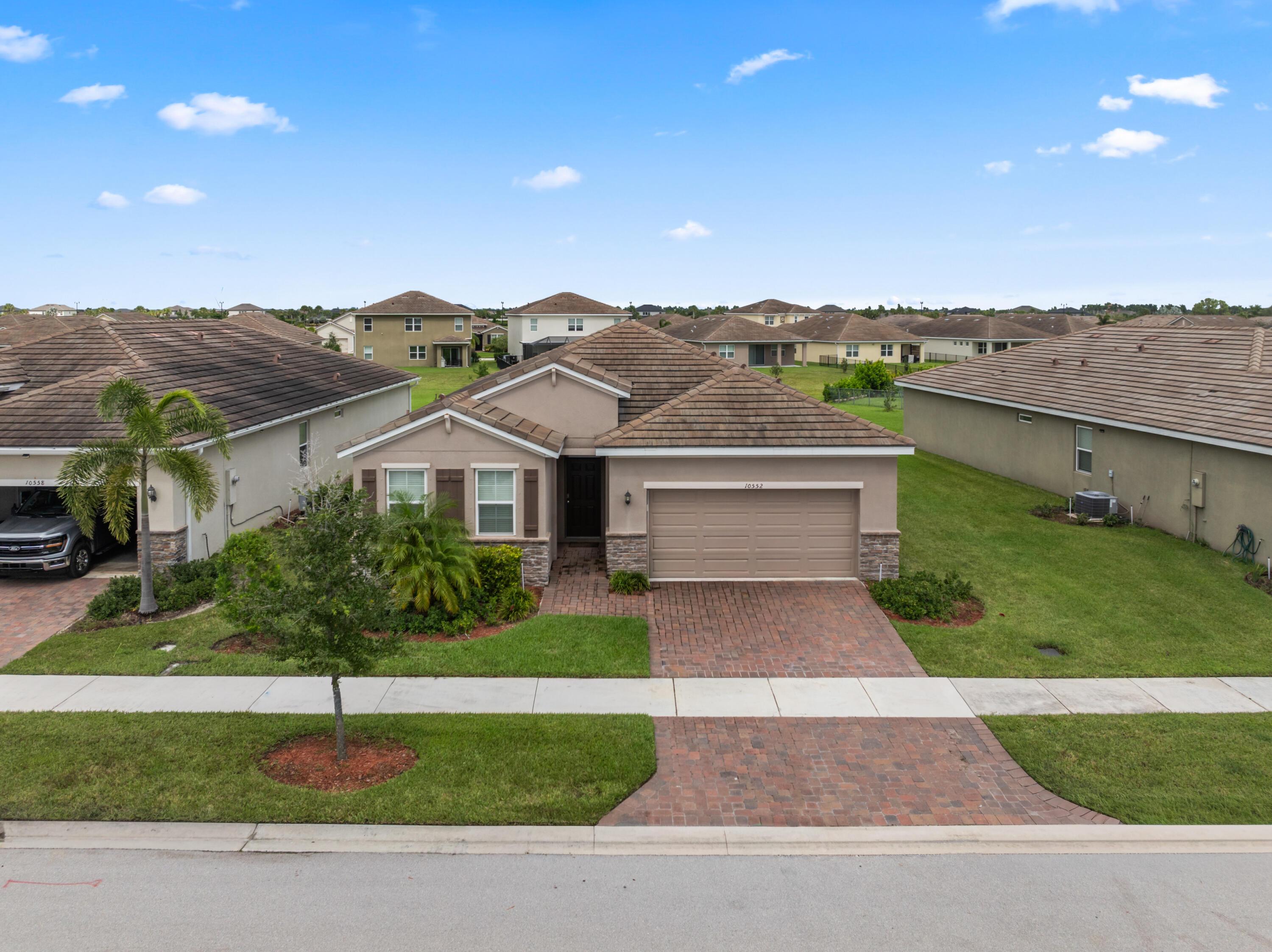 10552 SW Toren Way, Port St. Lucie, FL 34987, Port St. Lucie - Photo 3
