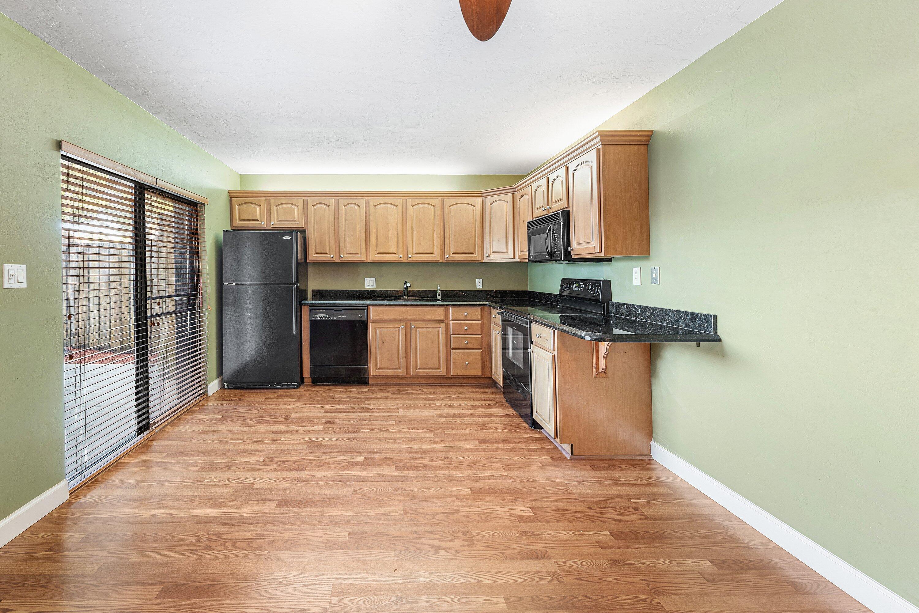 610 6th Court, Palm Beach Gardens, FL 33410, Palm Beach Gardens - Photo 3