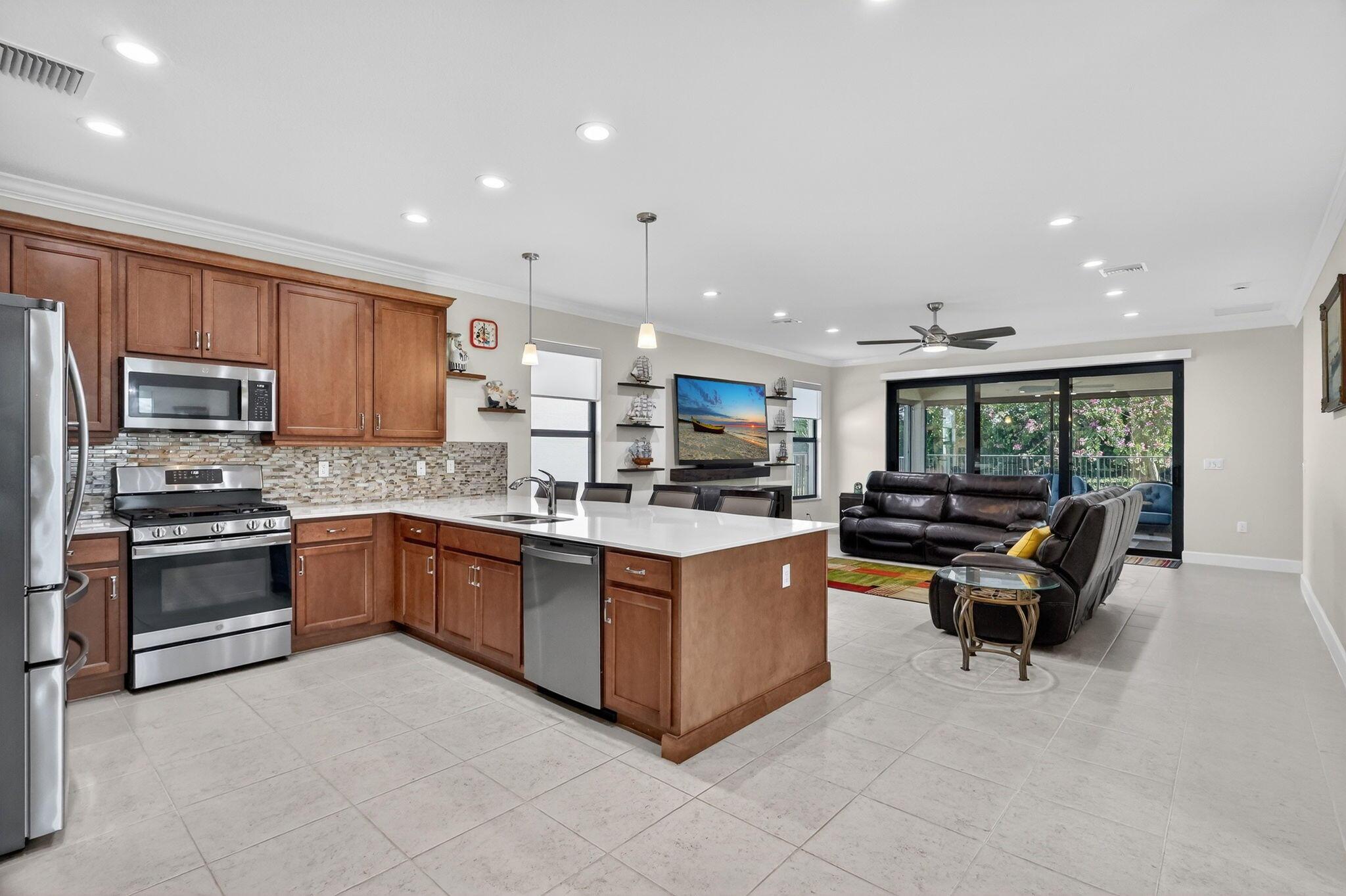 12637 SW Alongshore Drive, Port St. Lucie, FL 34953, Port St. Lucie - Photo 5