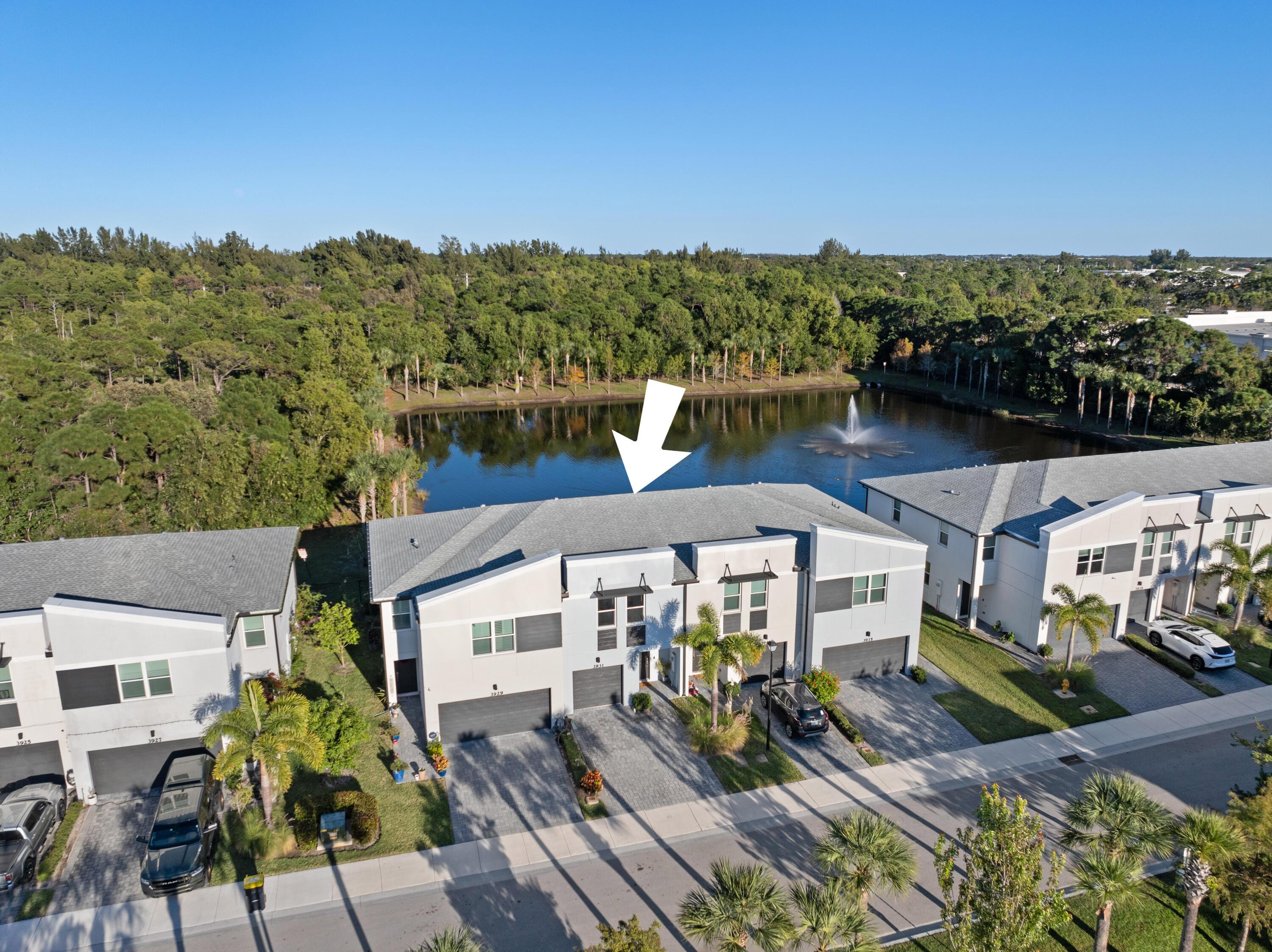 3931 SE Mentmore Lane, Stuart, FL 34997, Stuart - Photo 4