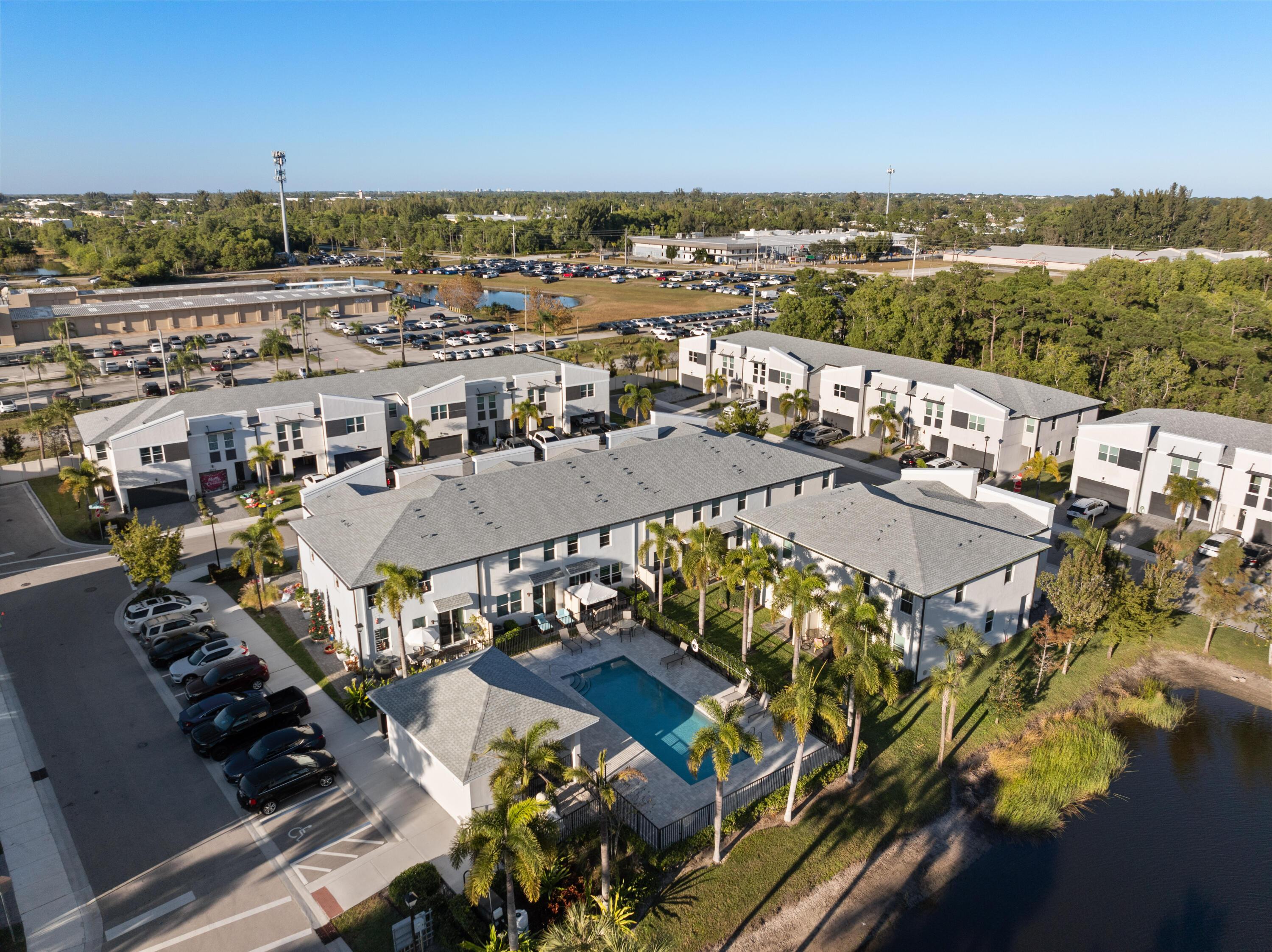 3931 SE Mentmore Lane, Stuart, FL 34997, Stuart - Photo 3