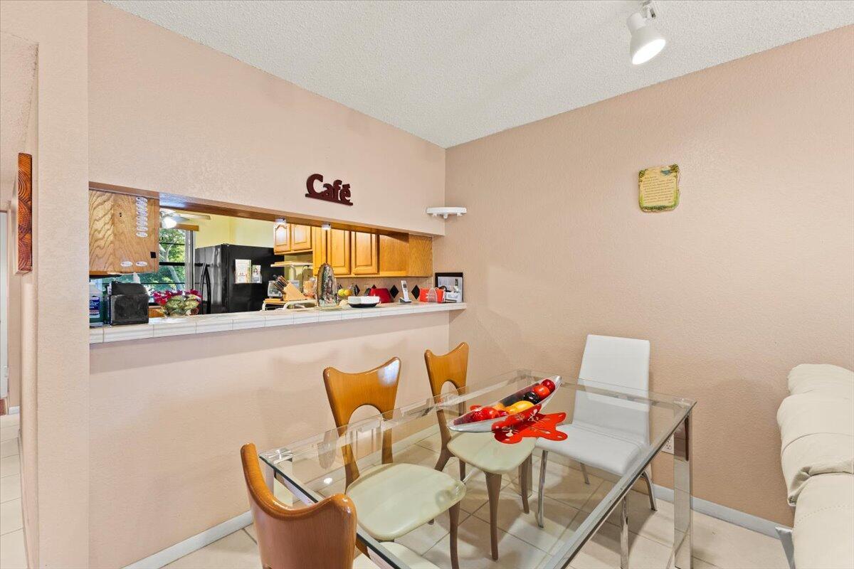 9563 W Mcnab Rd 206, Tamarac, FL 33321, Tamarac - Photo 4