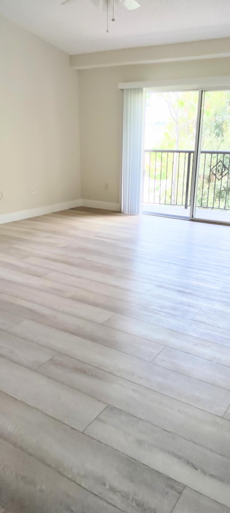 1000 Crestwood Court S 1008, Royal Palm Beach, FL 33411, Royal Palm Beach - Photo 3