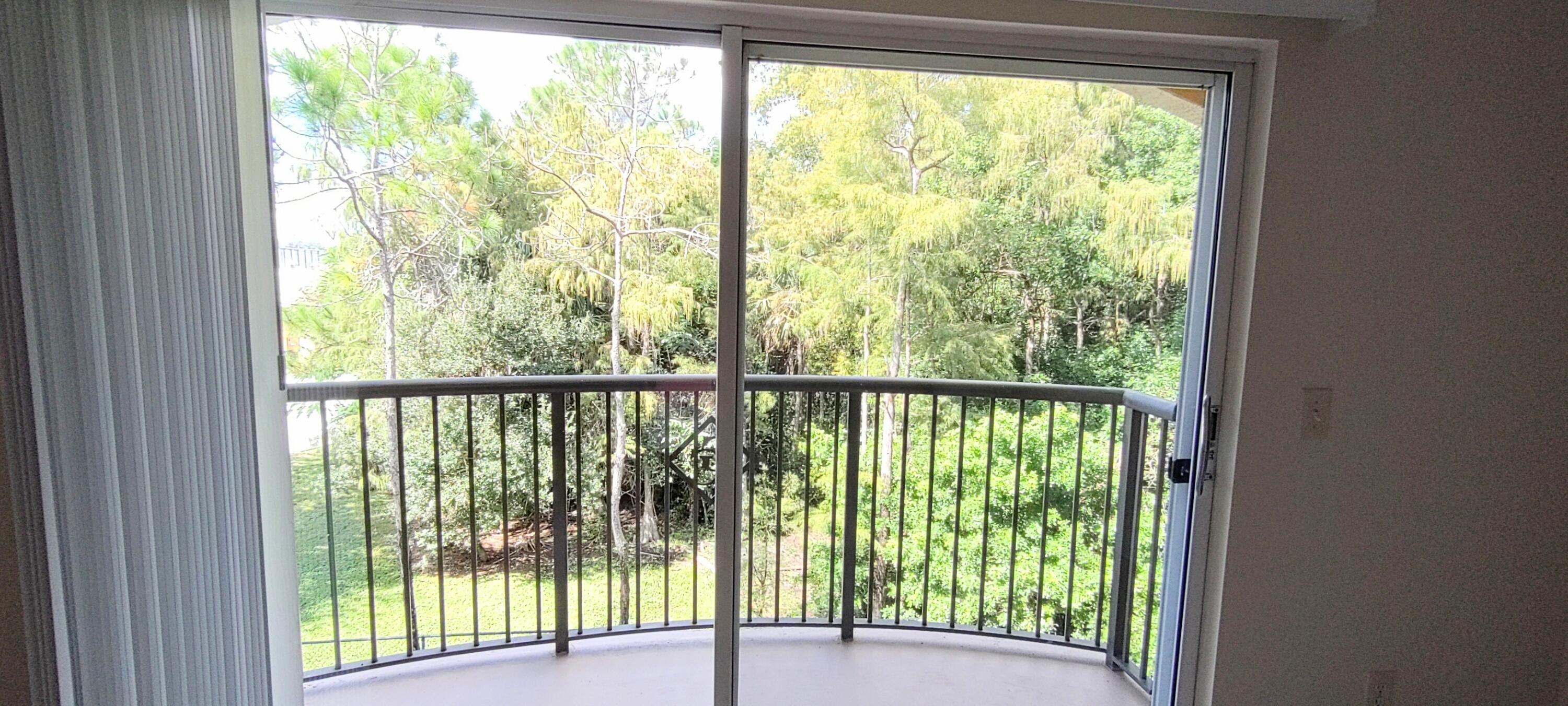 1000 Crestwood Court S 1008, Royal Palm Beach, FL 33411, Royal Palm Beach - Photo 4
