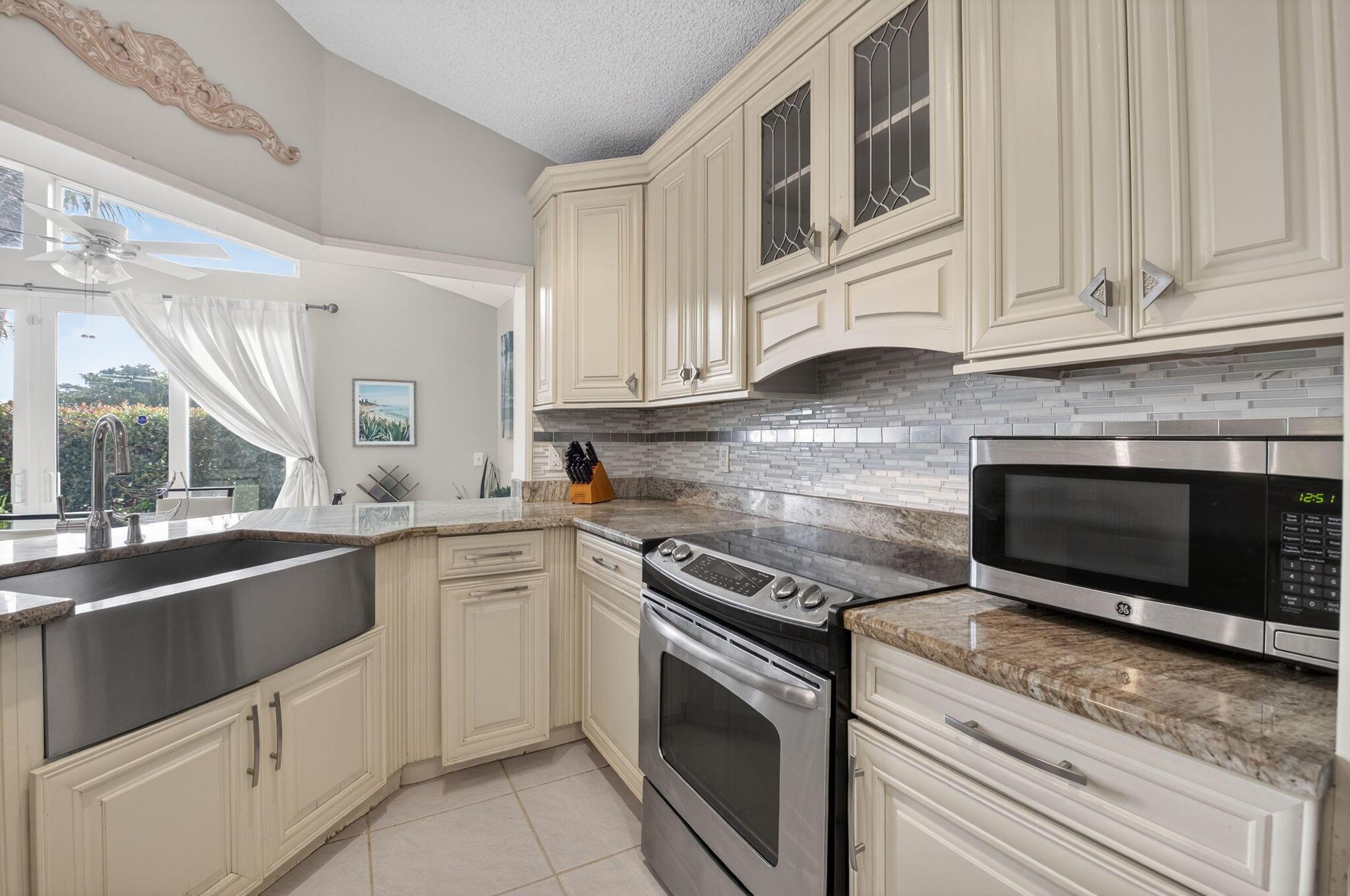 6165 Bay Isles Drive, Boynton Beach, FL 33437, Boynton Beach - Photo 4