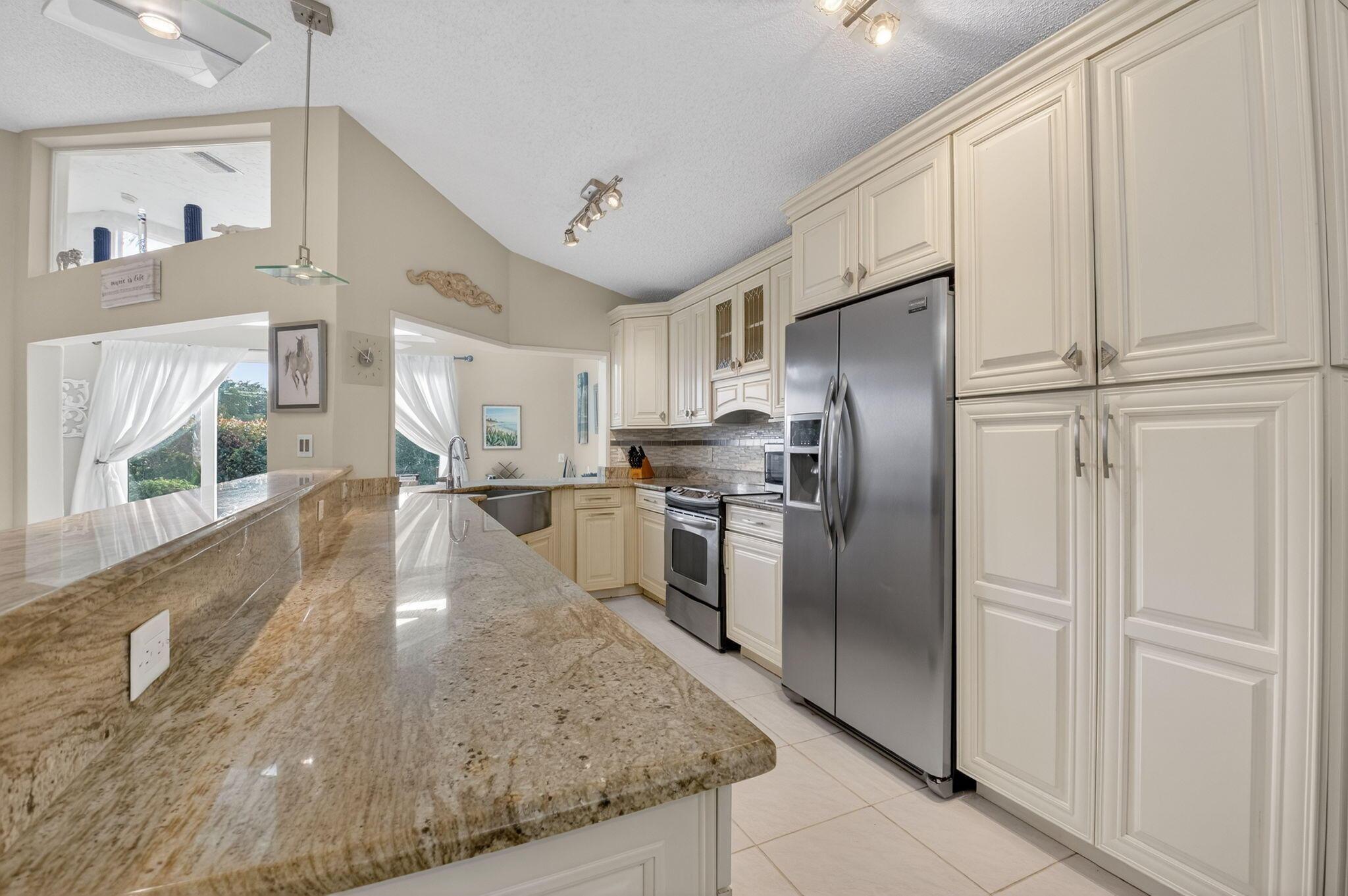 6165 Bay Isles Drive, Boynton Beach, FL 33437, Boynton Beach - Photo 5