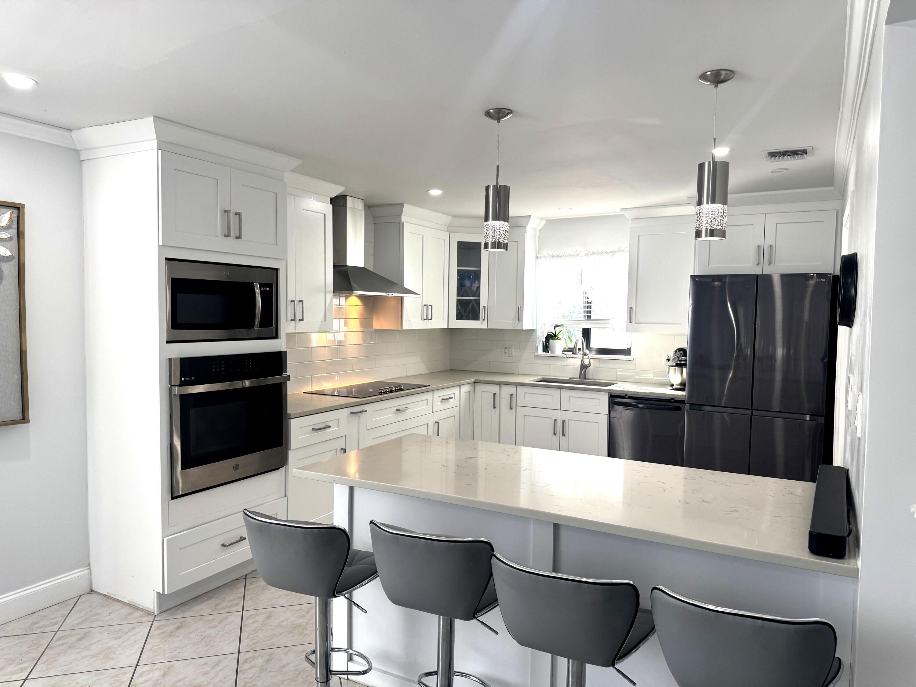 4170 Sussex Avenue, Lake Worth, FL 33461, Lake Worth - Photo 5