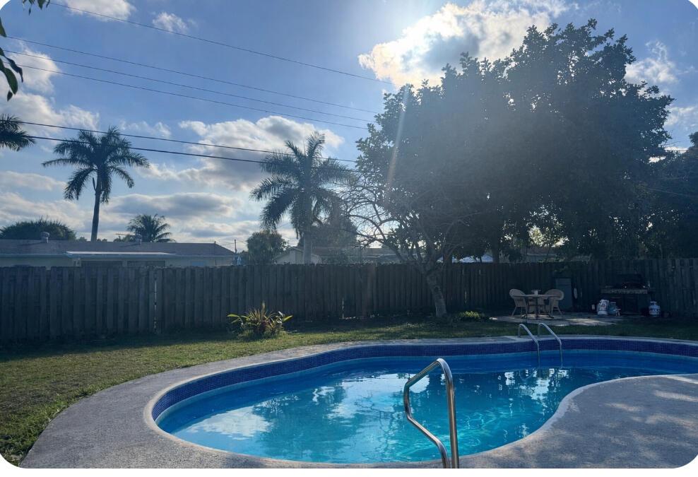 4170 Sussex Avenue, Lake Worth, FL 33461, Lake Worth - Photo 3