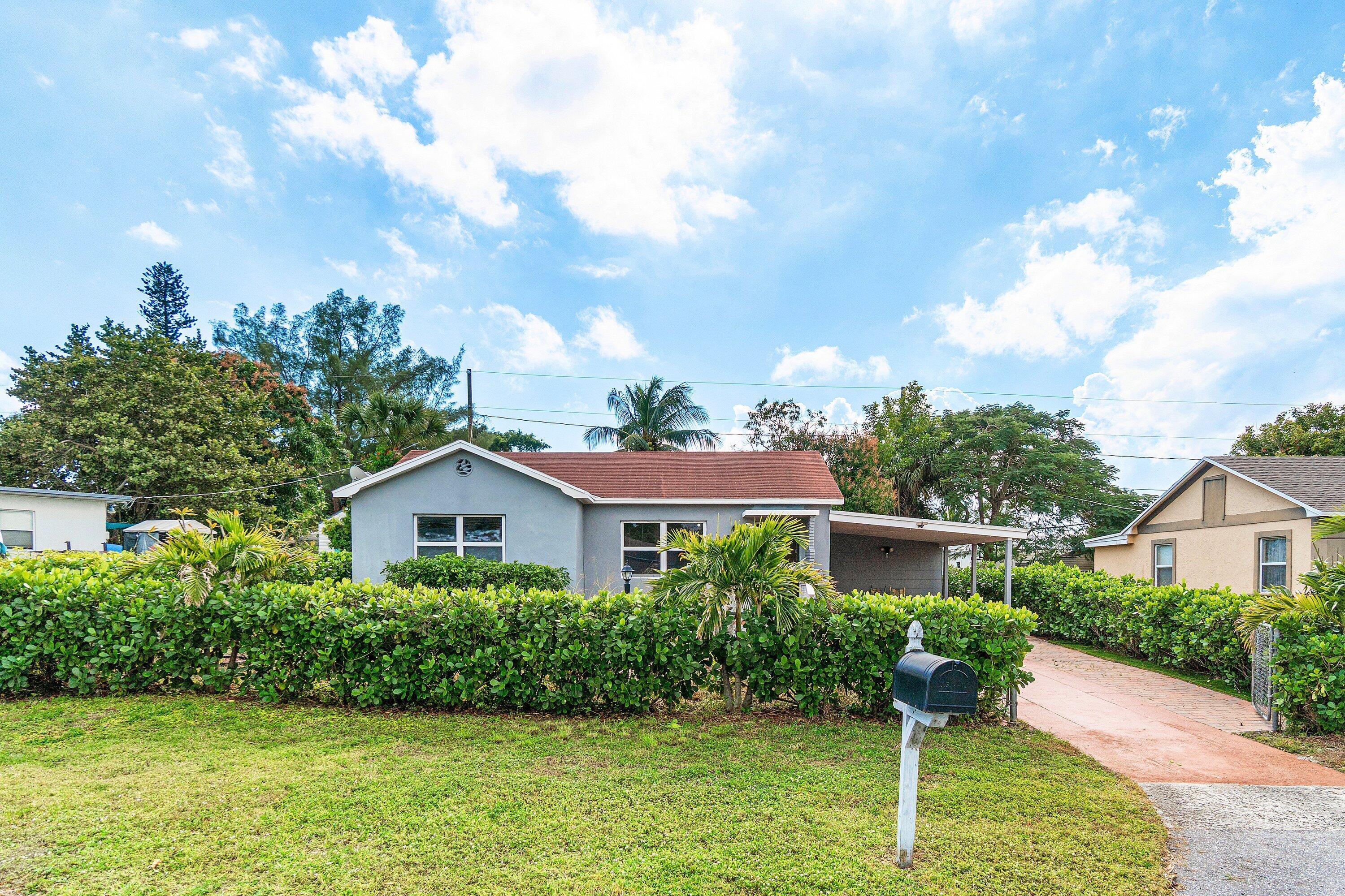 930 43rd Street, West Palm Beach, FL 33407, West Palm Beach - Photo 2